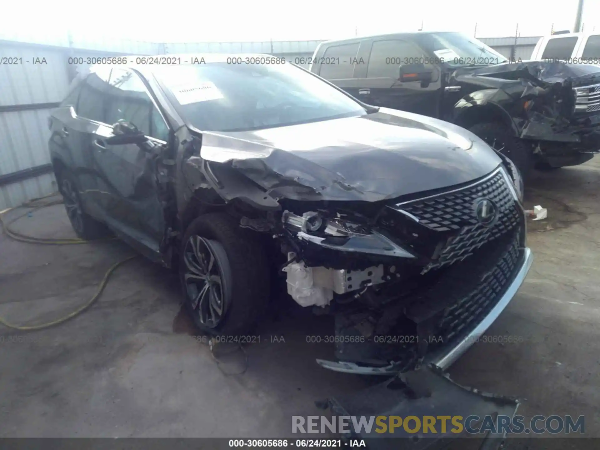 1 Photograph of a damaged car 2T2HZMAA8LC172502 LEXUS RX 2020