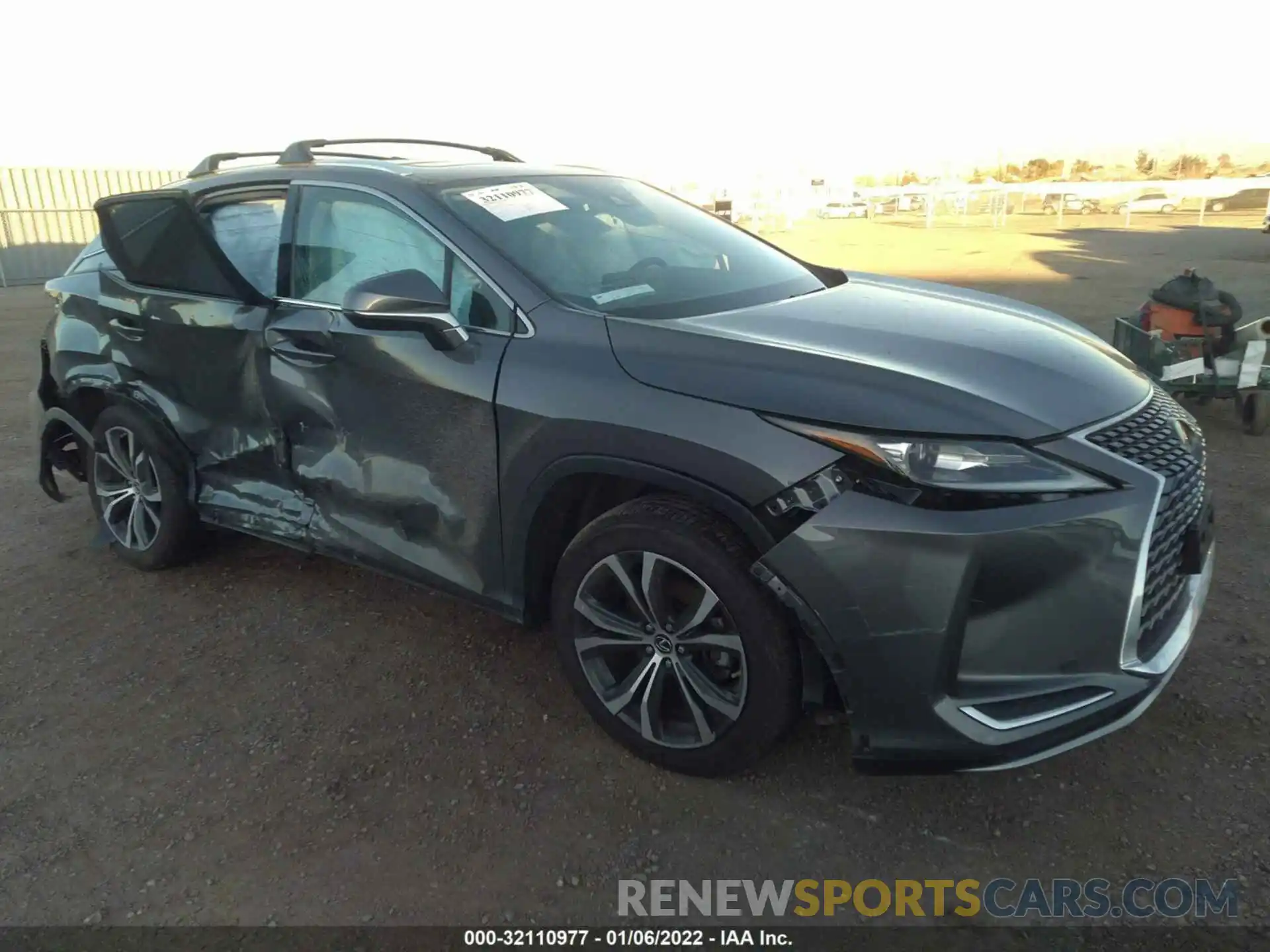 1 Photograph of a damaged car 2T2HZMAAXLC160383 LEXUS RX 2020