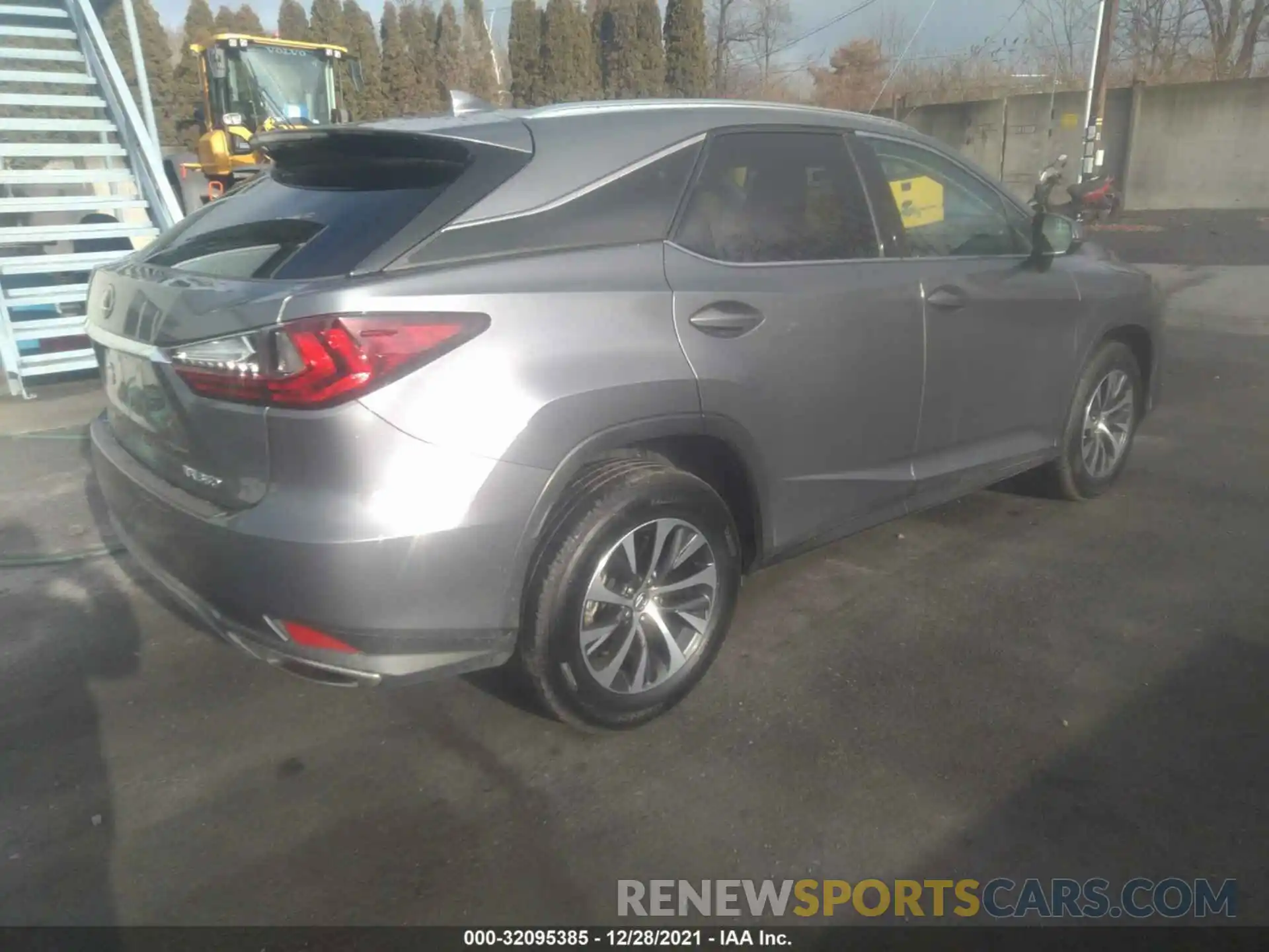 4 Photograph of a damaged car 2T2HZMDA0LC237306 LEXUS RX 2020