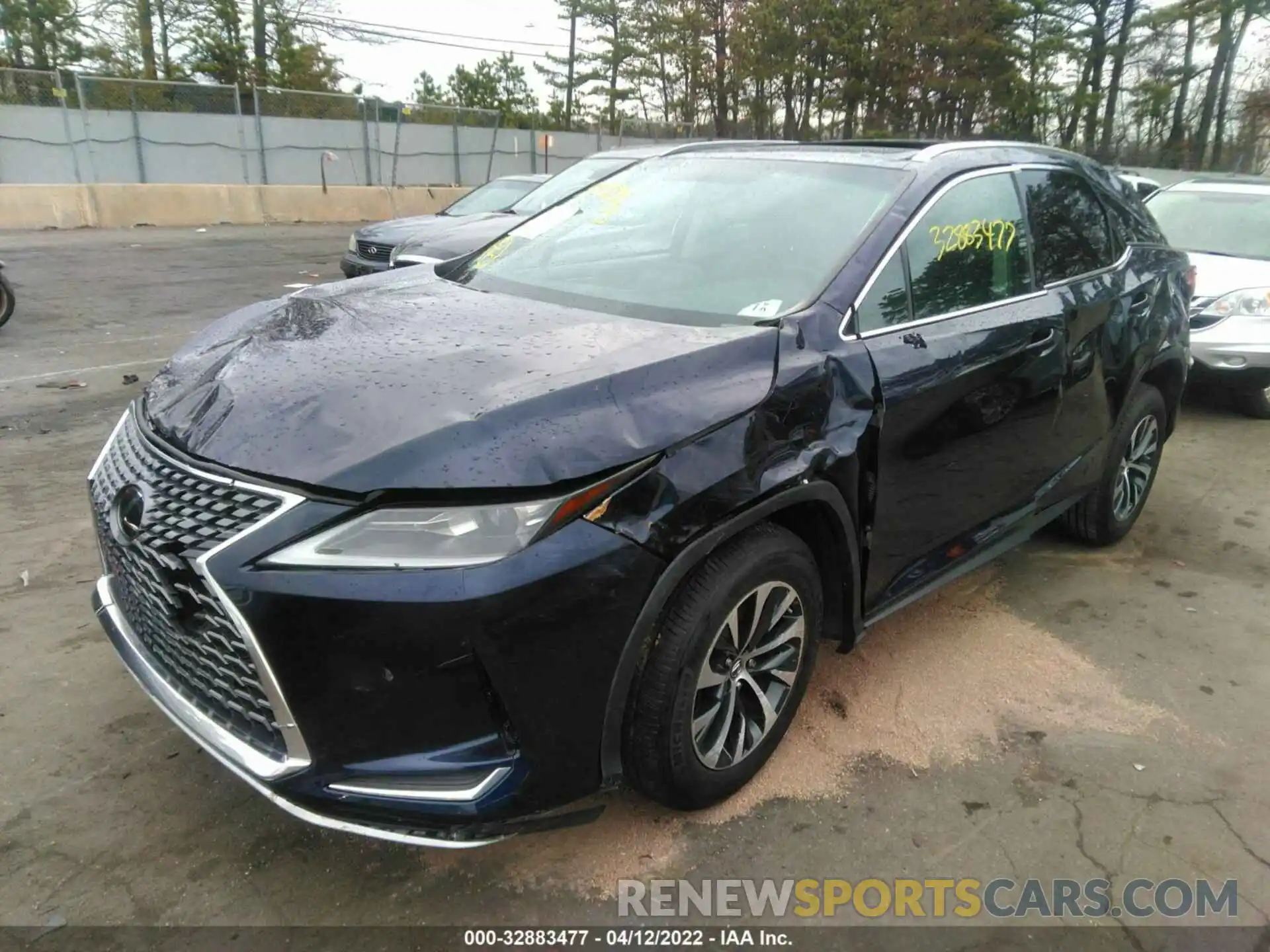 2 Photograph of a damaged car 2T2HZMDA5LC241416 LEXUS RX 2020