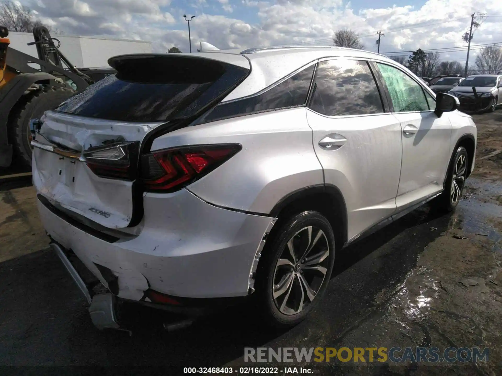 4 Photograph of a damaged car 2T2HZMDA7LC245676 LEXUS RX 2020