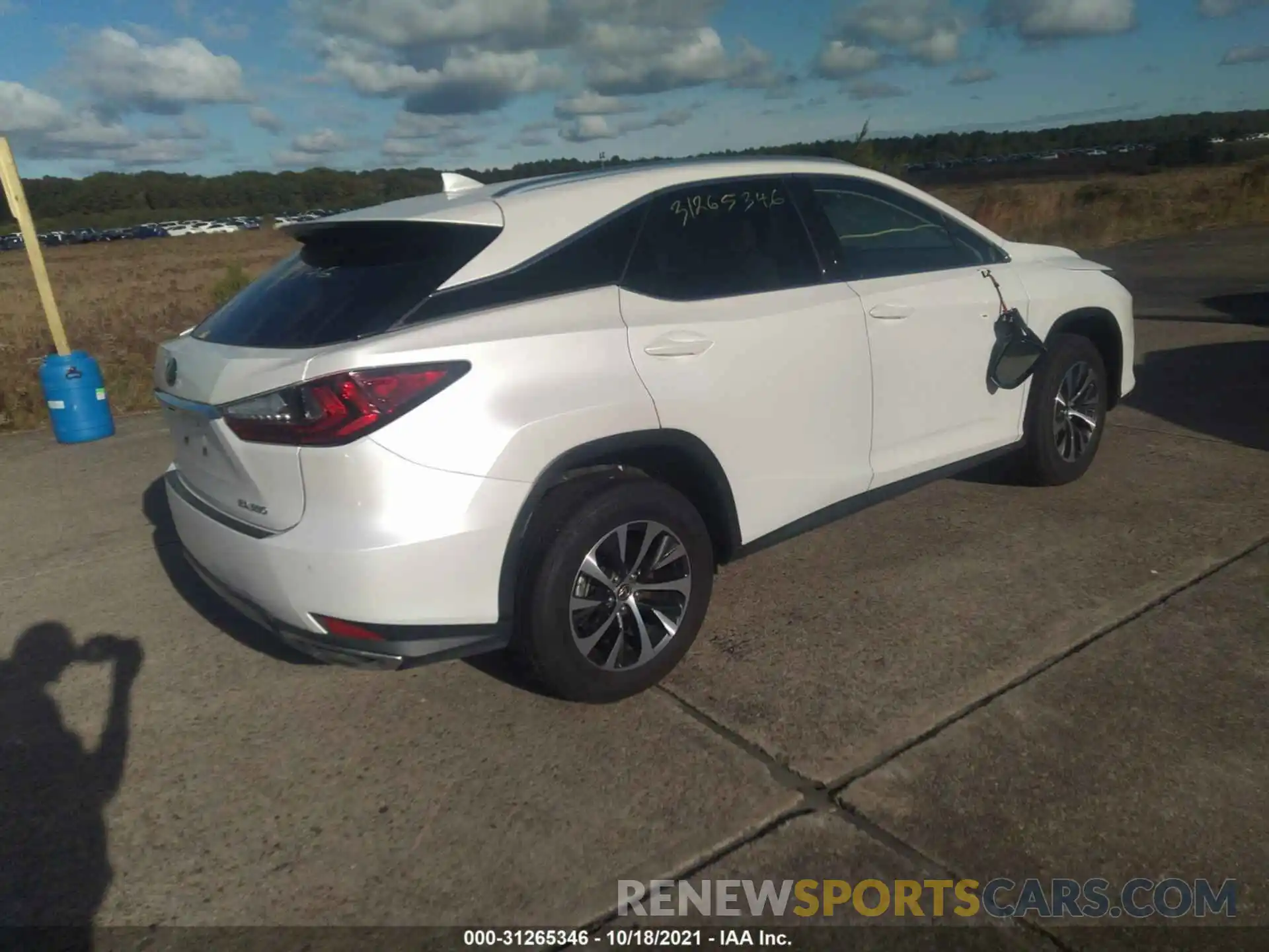 4 Photograph of a damaged car 2T2HZMDA8LC256234 LEXUS RX 2020