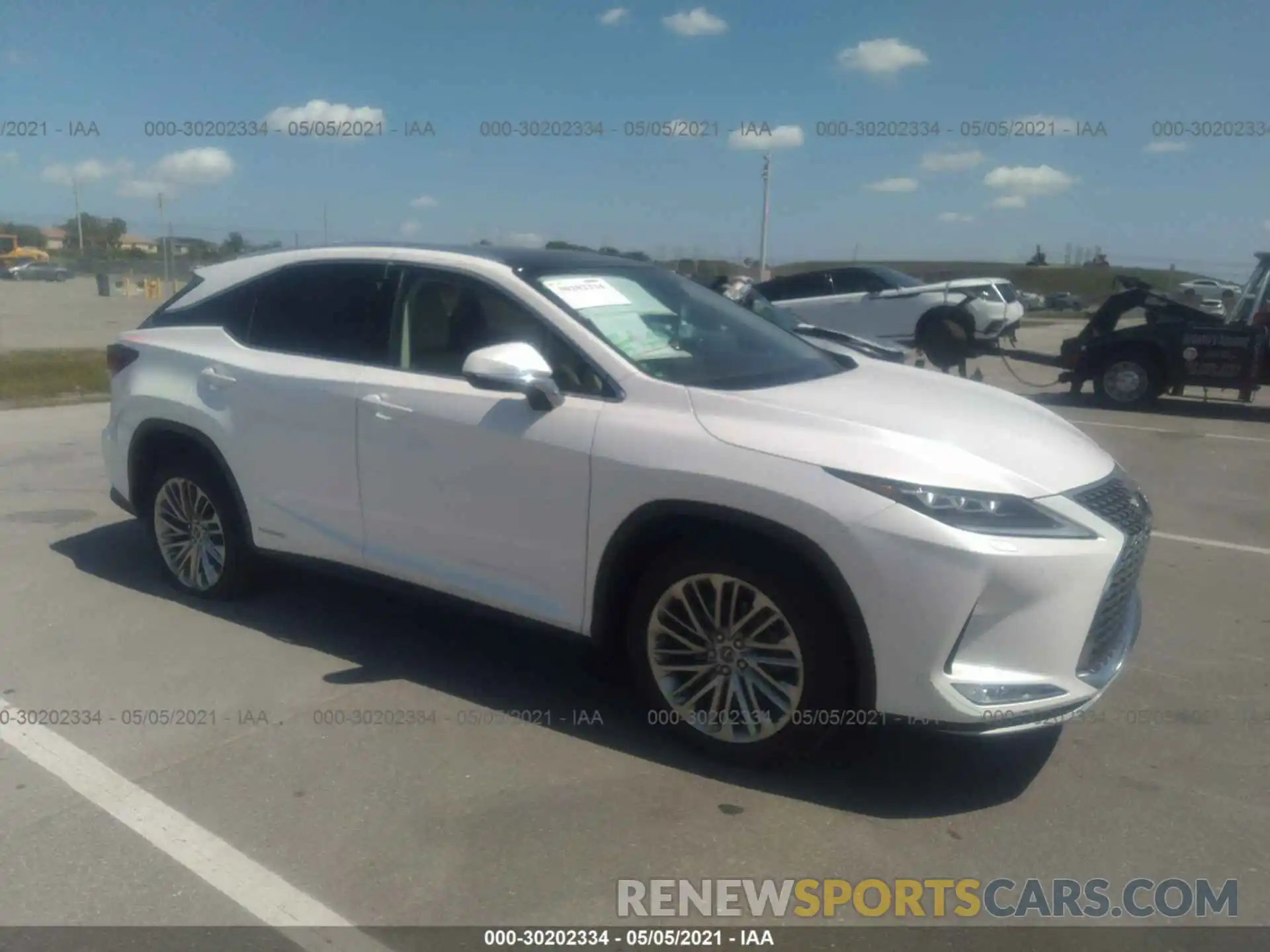 1 Photograph of a damaged car 2T2JGMDA1LC051619 LEXUS RX 2020