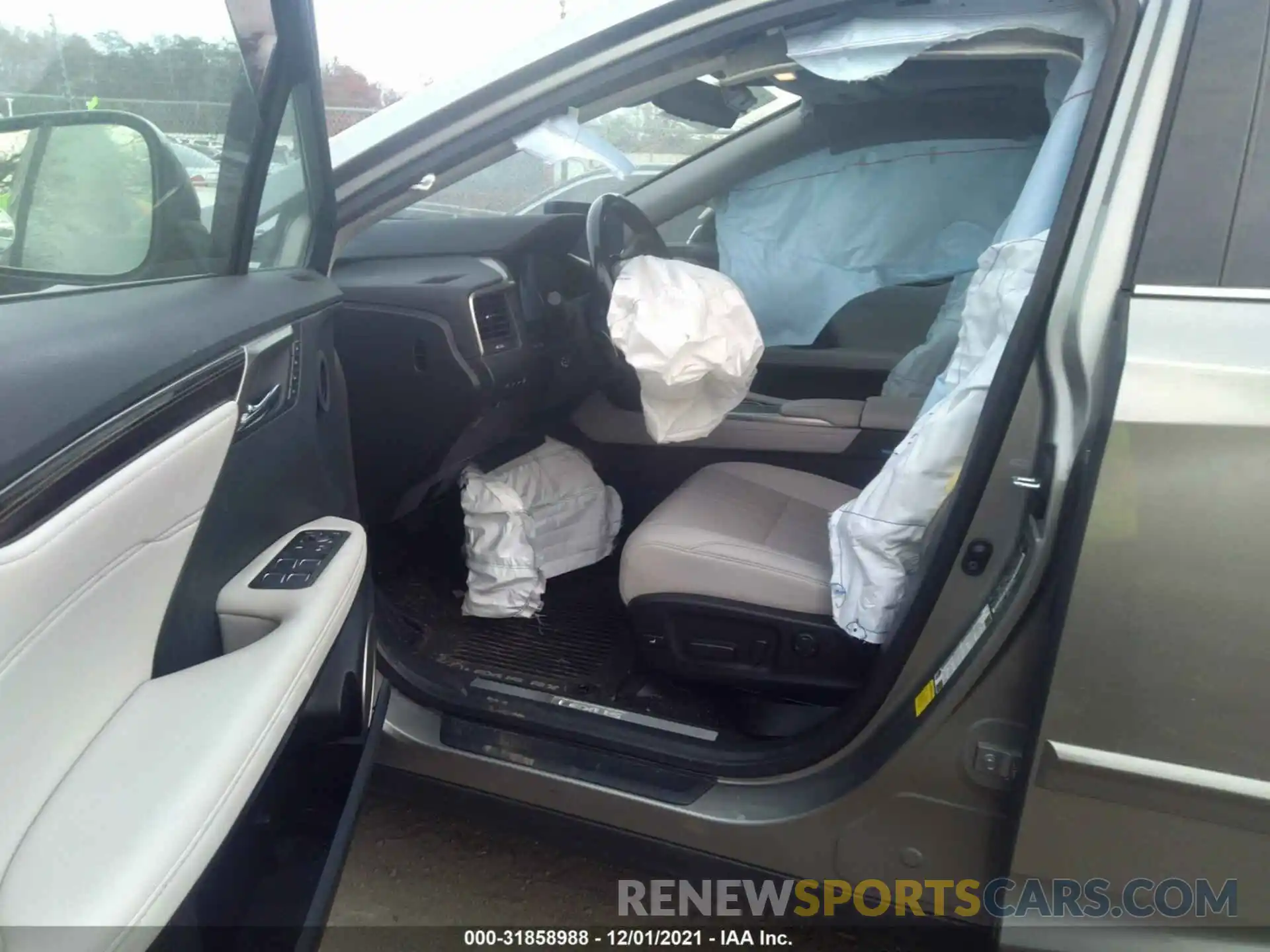 5 Photograph of a damaged car 2T2JGMDA5LC049954 LEXUS RX 2020