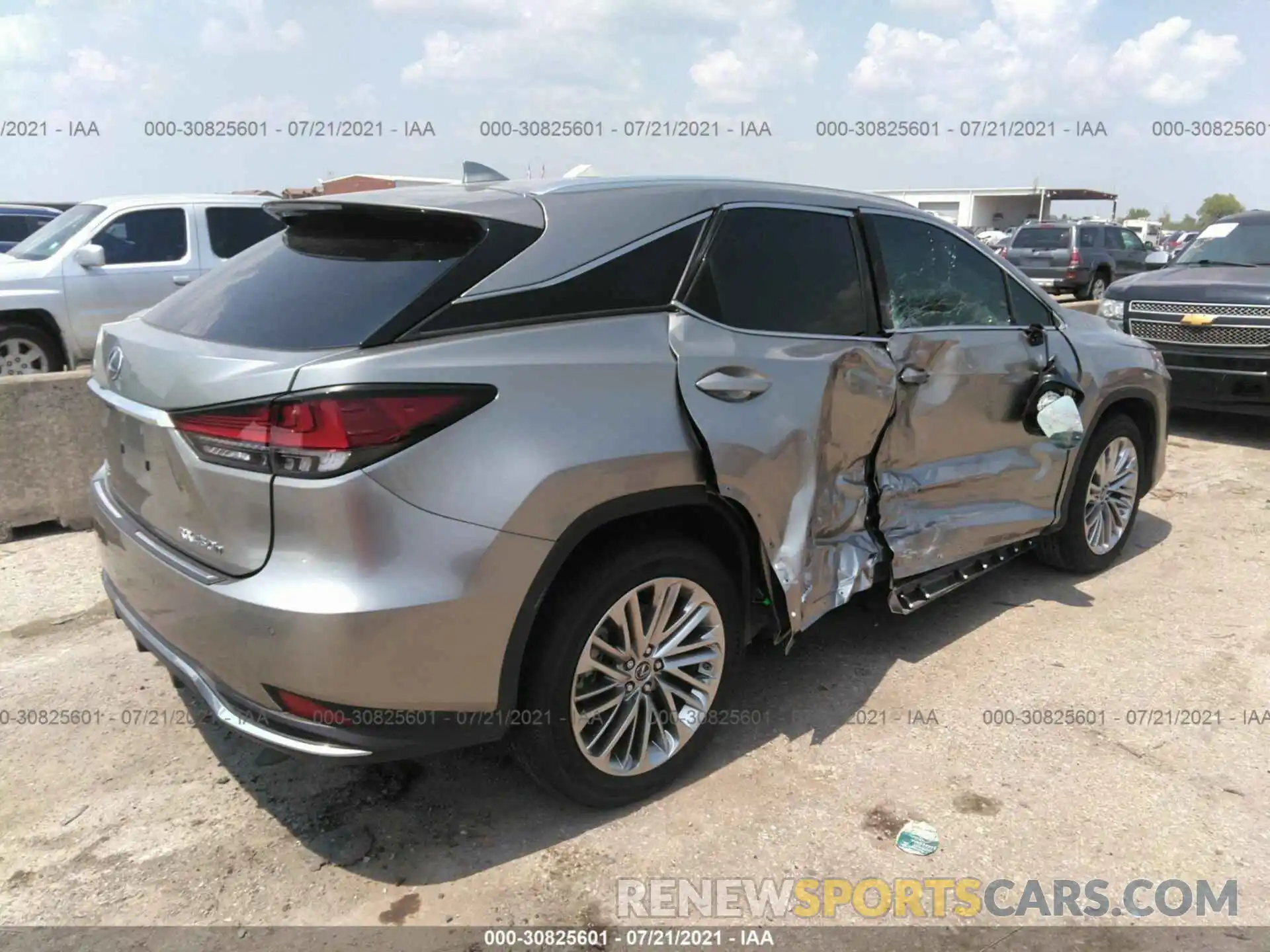 4 Photograph of a damaged car 2T2JGMDA6LC047033 LEXUS RX 2020