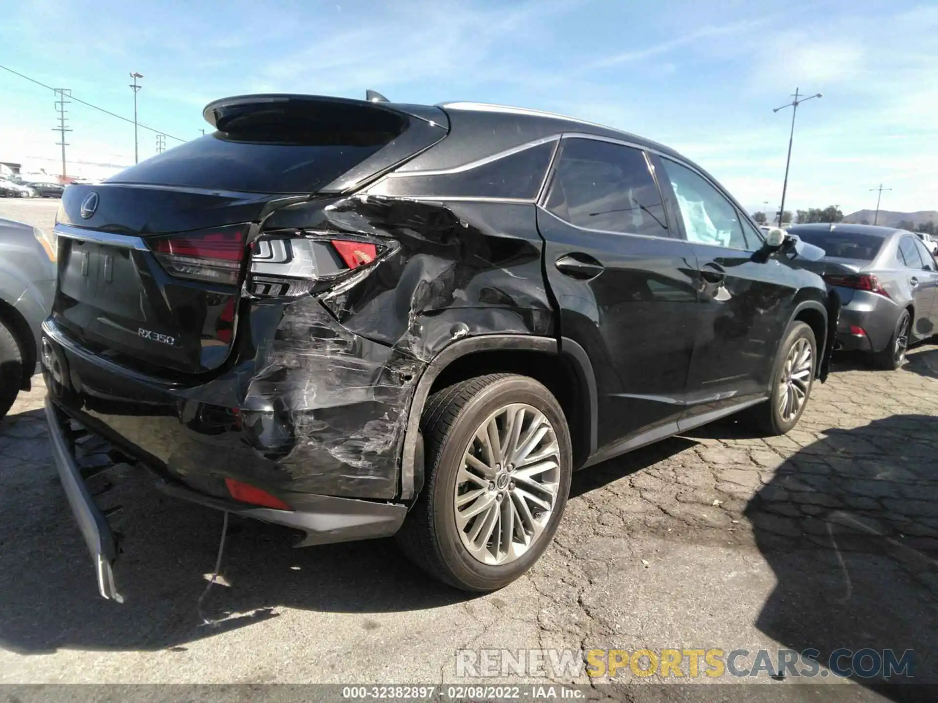 4 Photograph of a damaged car 2T2JZMAA5LC170367 LEXUS RX 2020