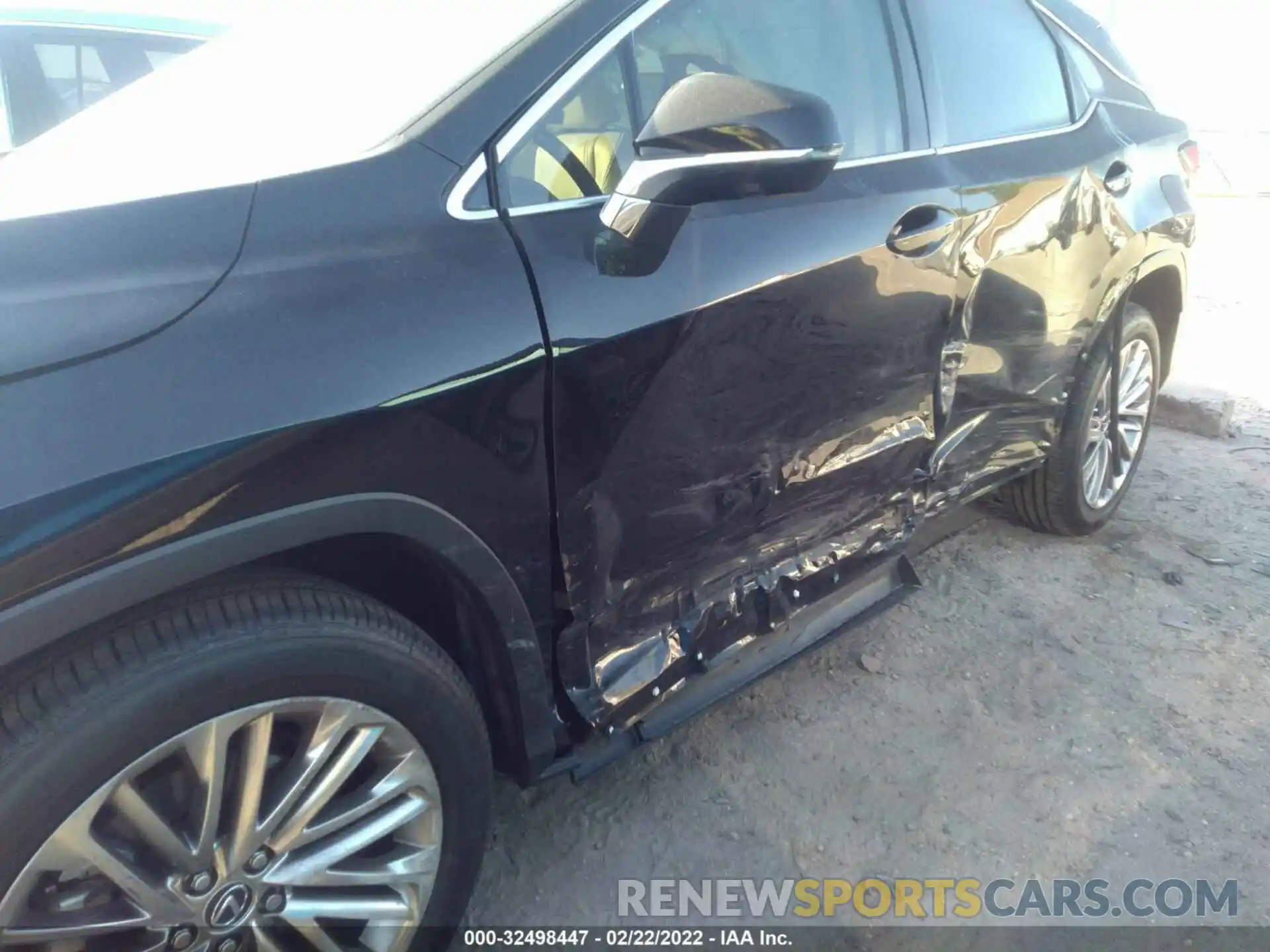 6 Photograph of a damaged car 2T2JZMAA6LC165324 LEXUS RX 2020