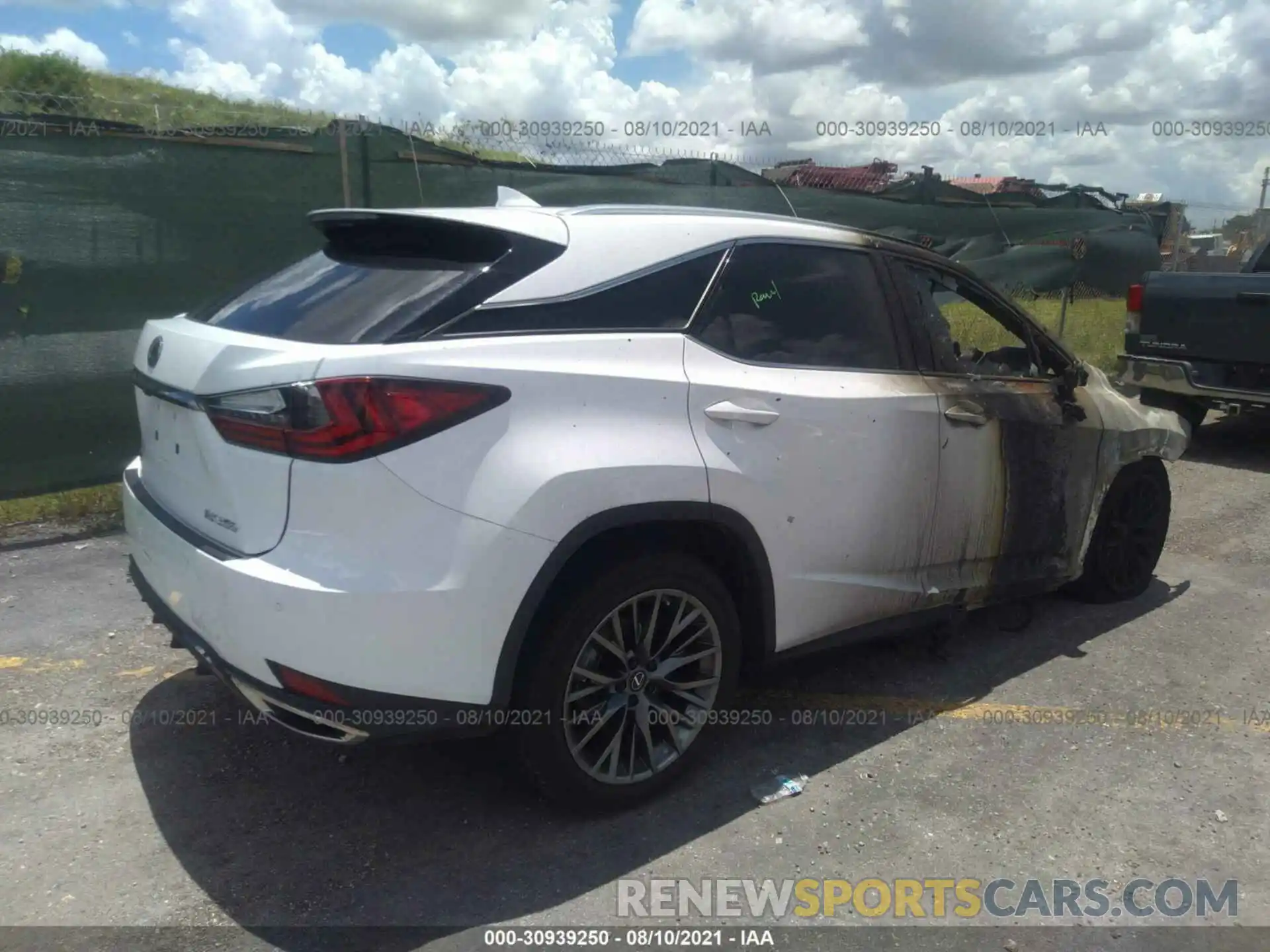 4 Photograph of a damaged car 2T2YZMDA8LC220897 LEXUS RX 2020