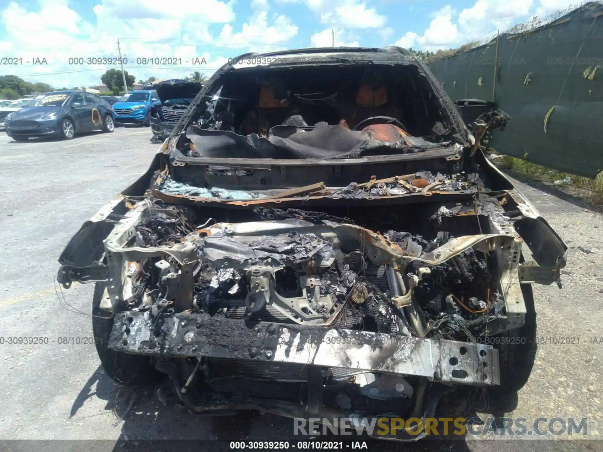 6 Photograph of a damaged car 2T2YZMDA8LC220897 LEXUS RX 2020