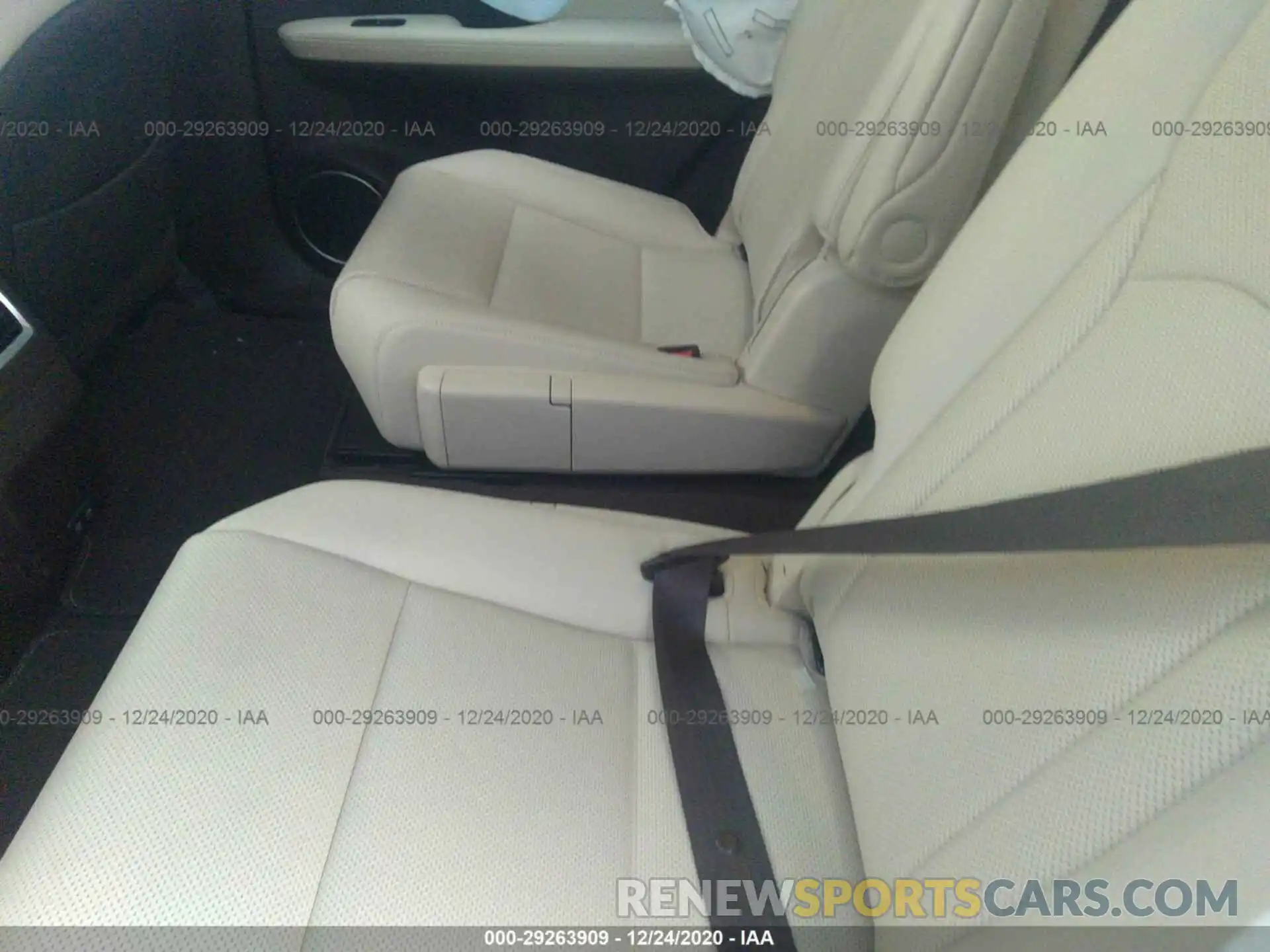 8 Фотография поврежденного автомобиля JTJHGKFA1L2010374 LEXUS RX 2020