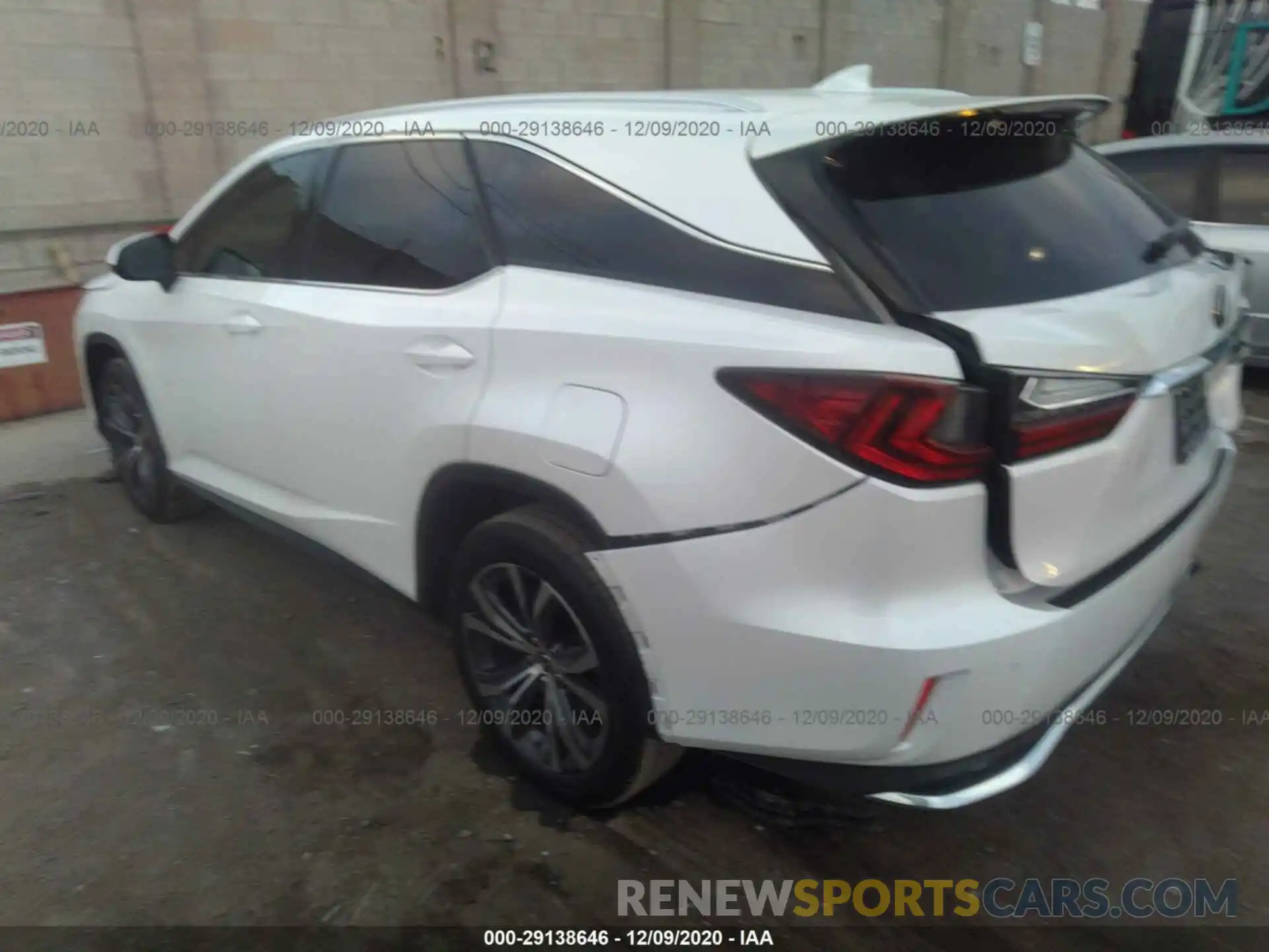 3 Photograph of a damaged car JTJHZKEAXL2015410 LEXUS RX 2020