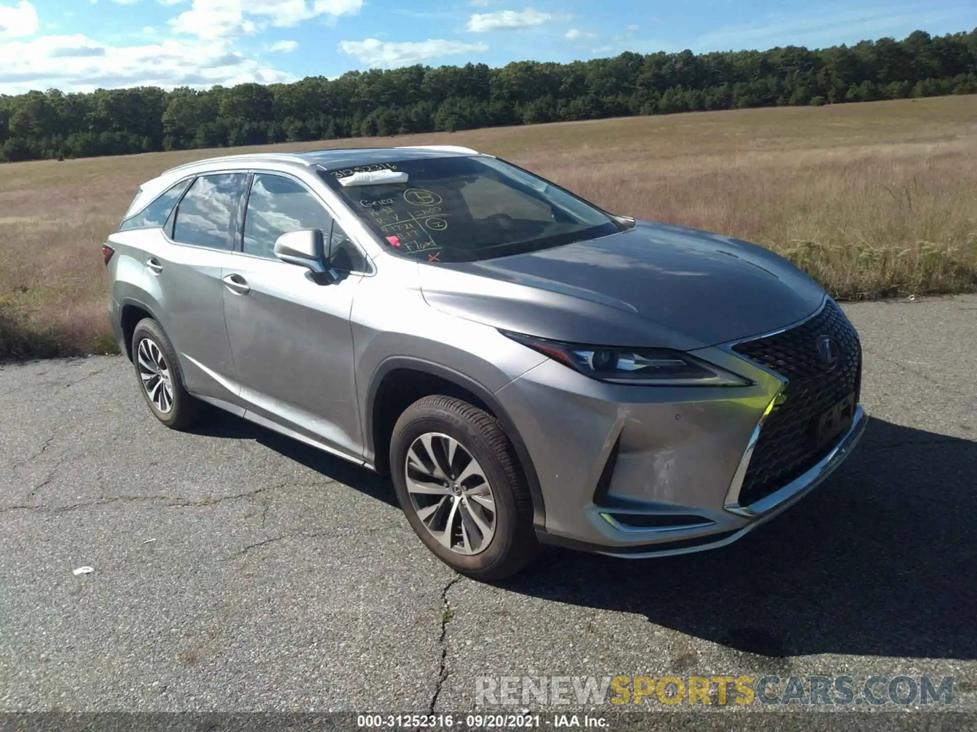 1 Photograph of a damaged car JTJHZKFA7L2026895 LEXUS RX 2020