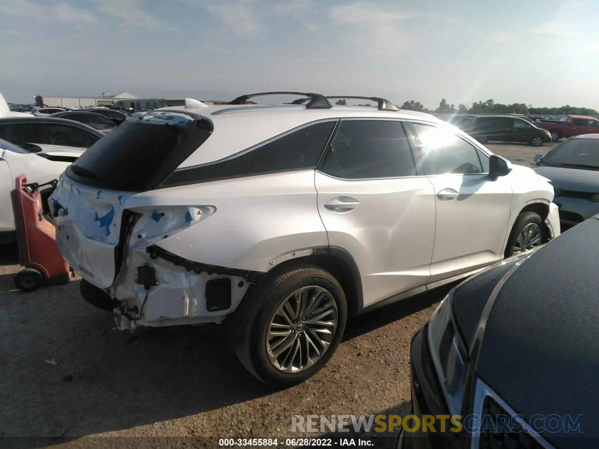 4 Photograph of a damaged car JTJJZKEA7L2016712 LEXUS RX 2020