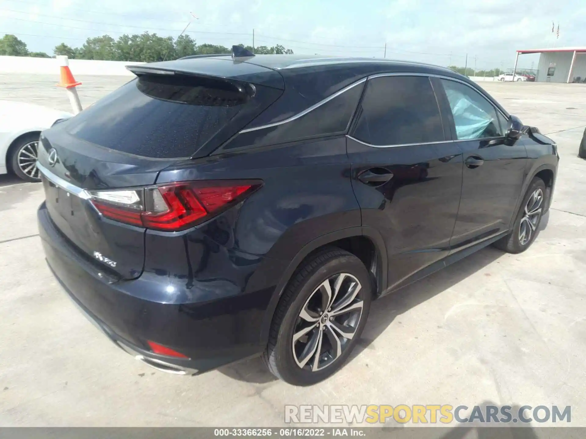 4 Photograph of a damaged car 2T2HZMAA7MC205345 LEXUS RX 2021