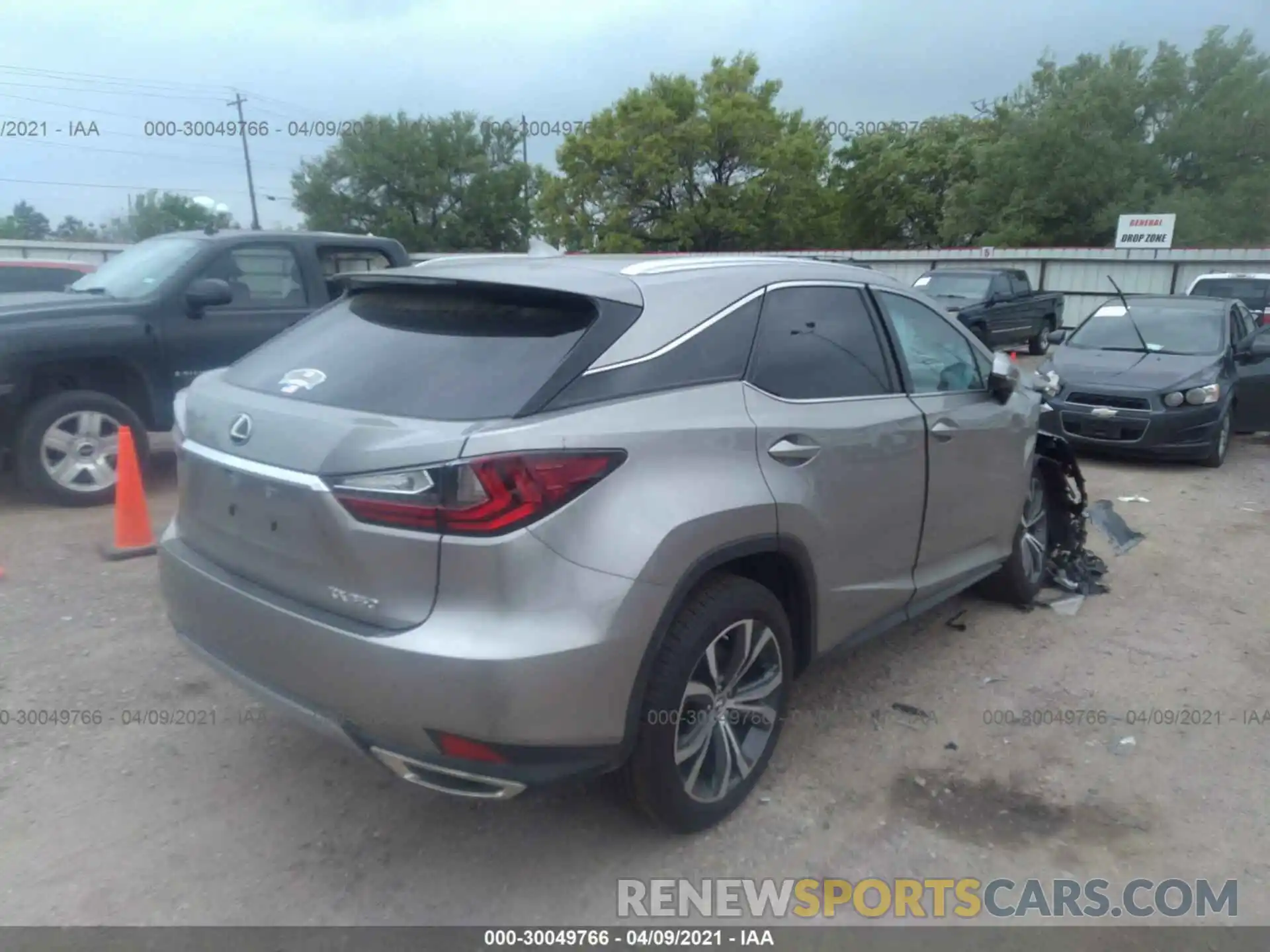 4 Photograph of a damaged car 2T2HZMAA9MC196227 LEXUS RX 2021