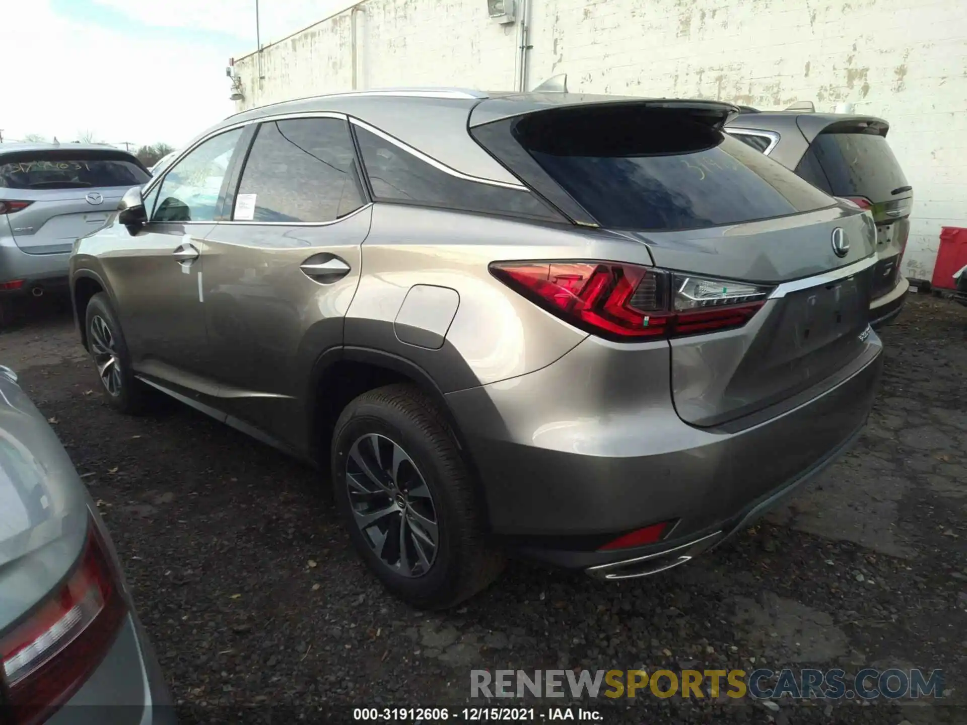 3 Photograph of a damaged car 2T2HZMDA1MC307591 LEXUS RX 2021