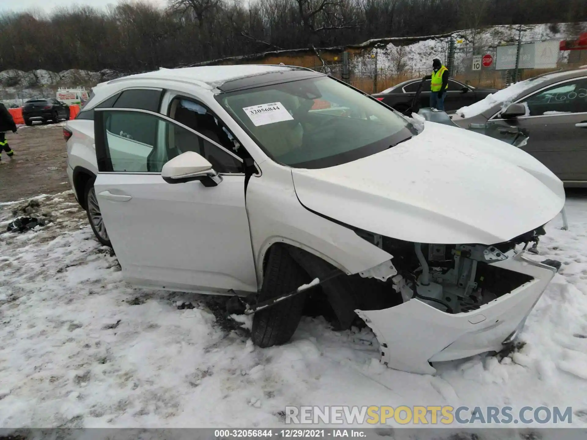 1 Photograph of a damaged car 2T2JGMDA7MC064764 LEXUS RX 2021