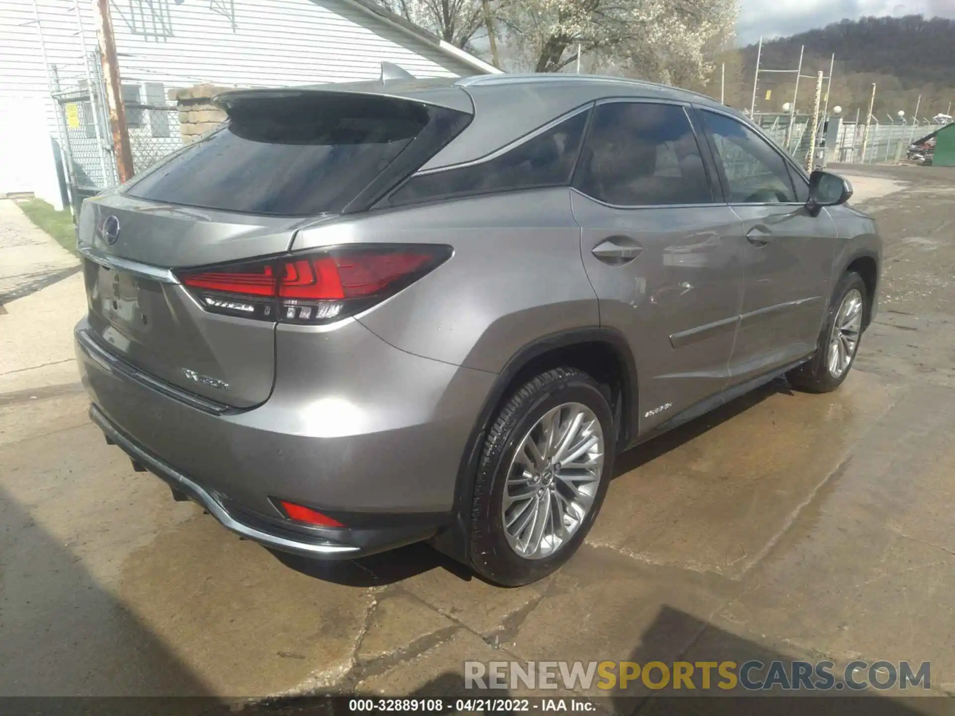 4 Photograph of a damaged car 2T2JGMDAXMC070476 LEXUS RX 2021