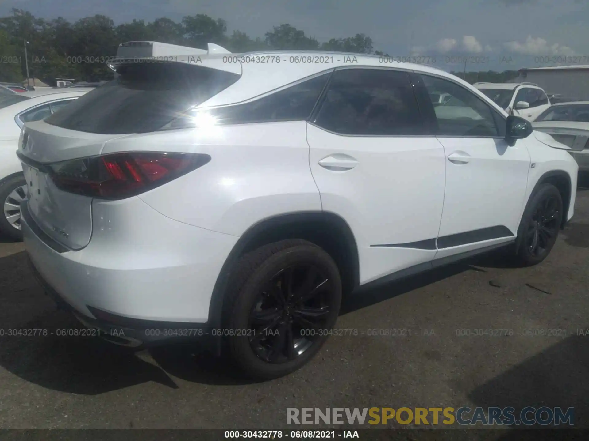 4 Photograph of a damaged car 2T2SZMDA3MC263292 LEXUS RX 2021