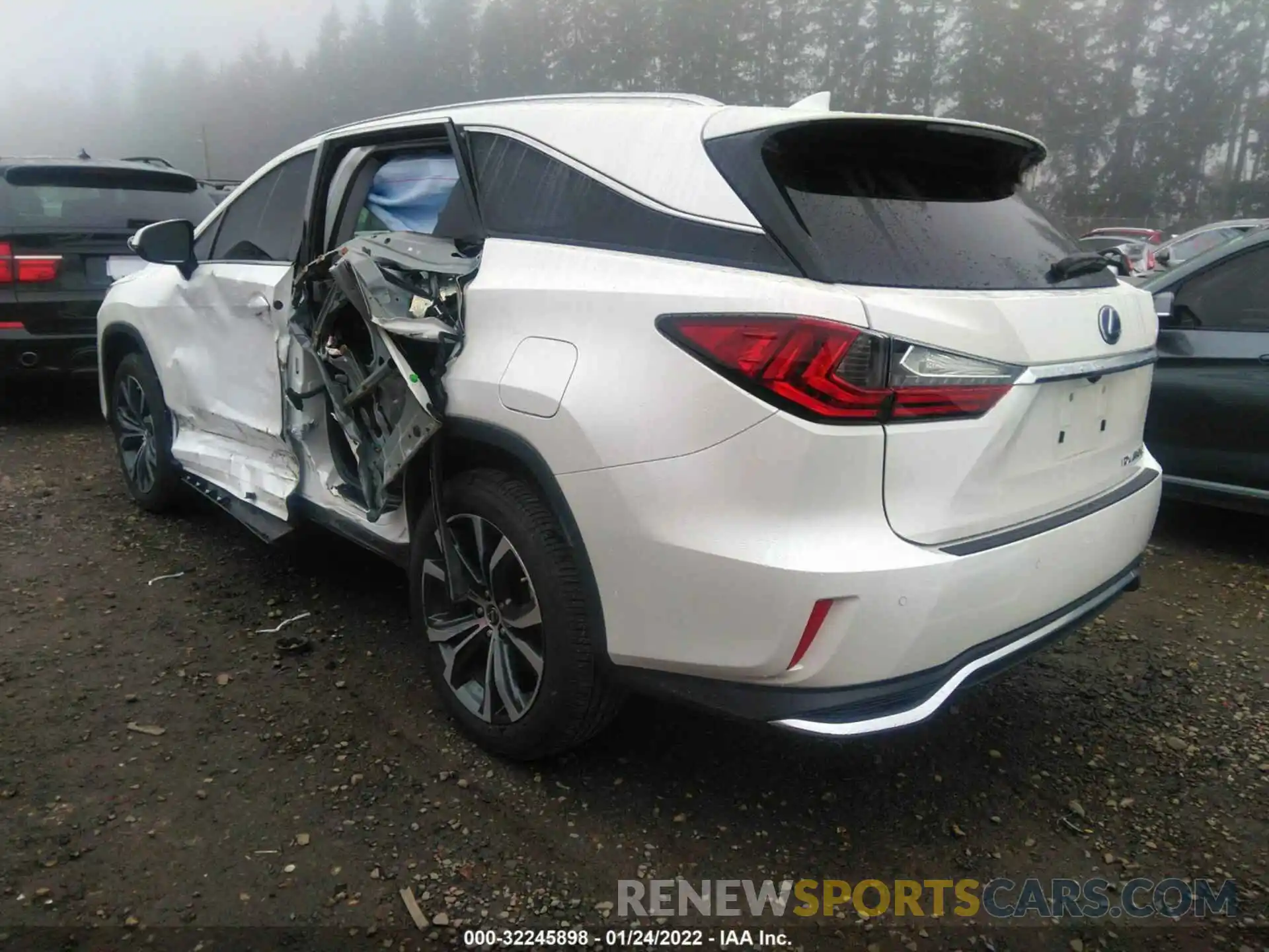 3 Photograph of a damaged car JTJHGKFA2M2020476 LEXUS RX 2021