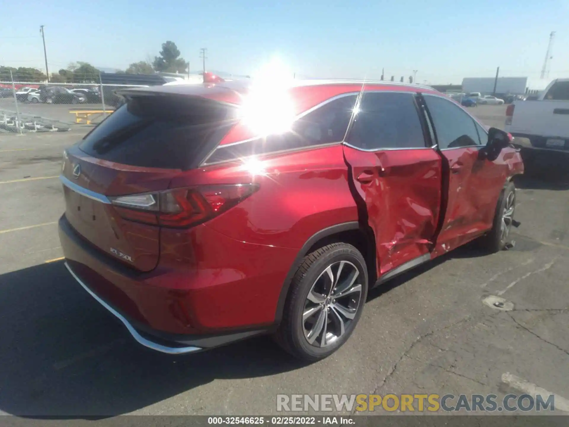 4 Photograph of a damaged car JTJHZKEA1M2020268 LEXUS RX 2021