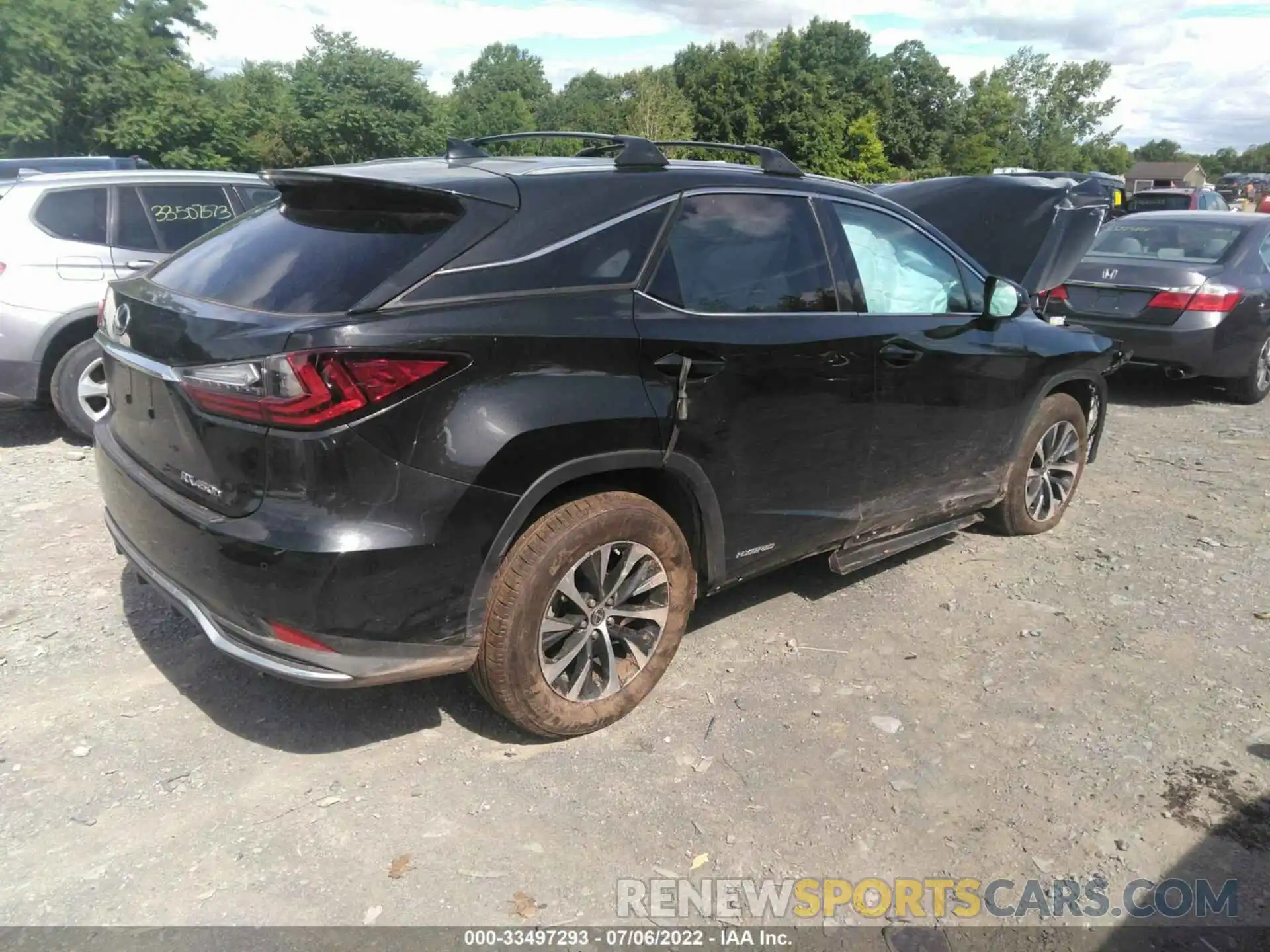 4 Photograph of a damaged car 2T2HGMDA7NC078356 LEXUS RX 2022