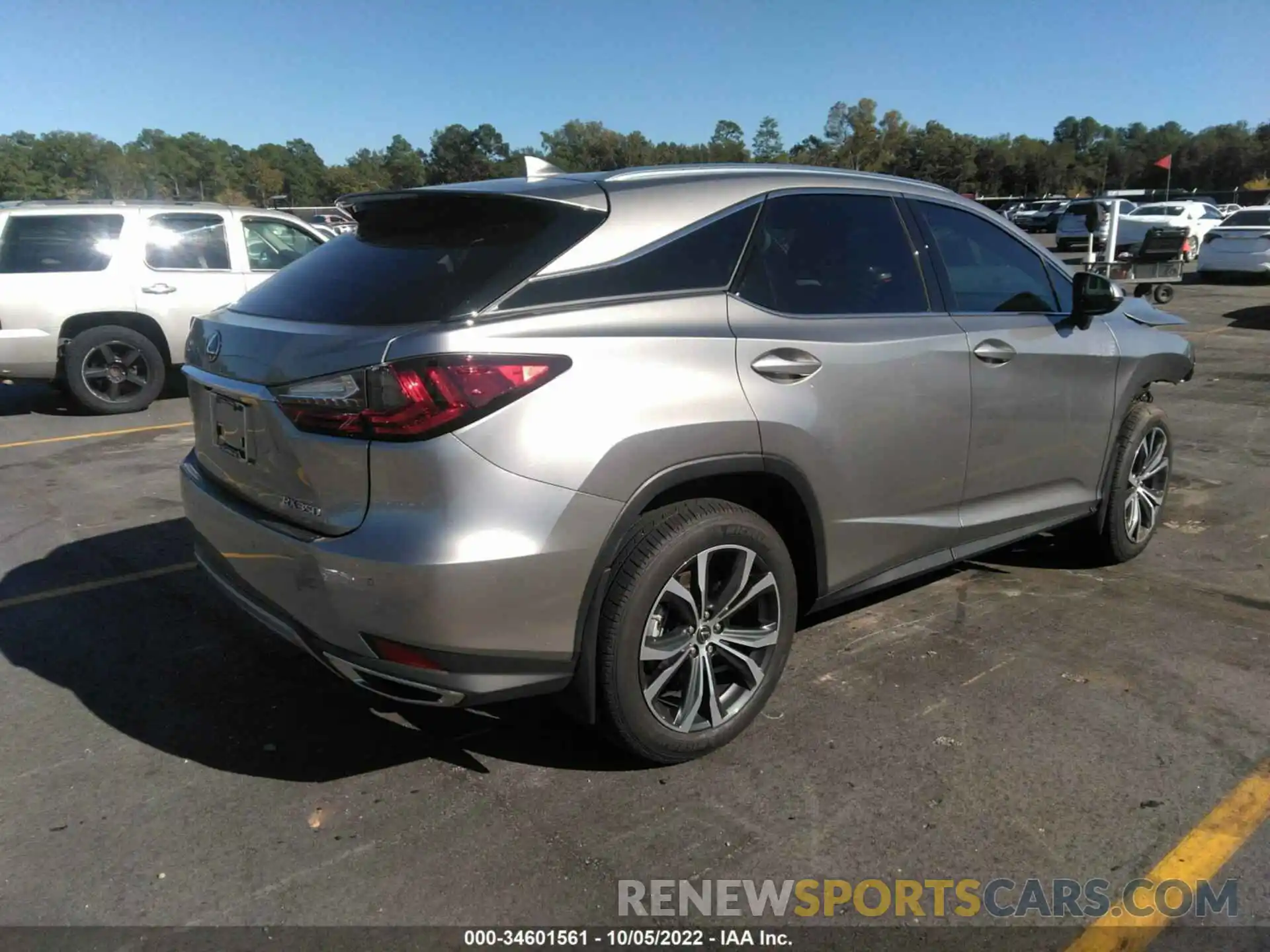 4 Photograph of a damaged car 2T2HZMAA5NC252763 LEXUS RX 2022