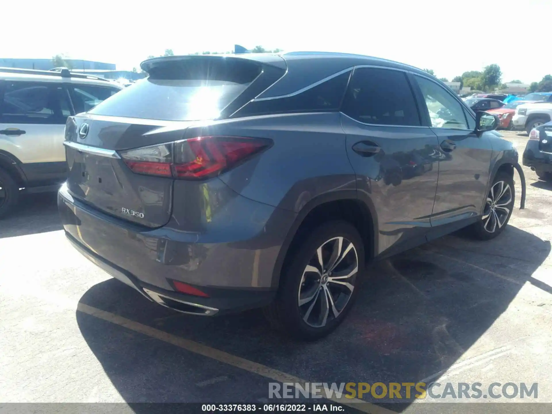 4 Photograph of a damaged car 2T2HZMDA0NC326876 LEXUS RX 2022