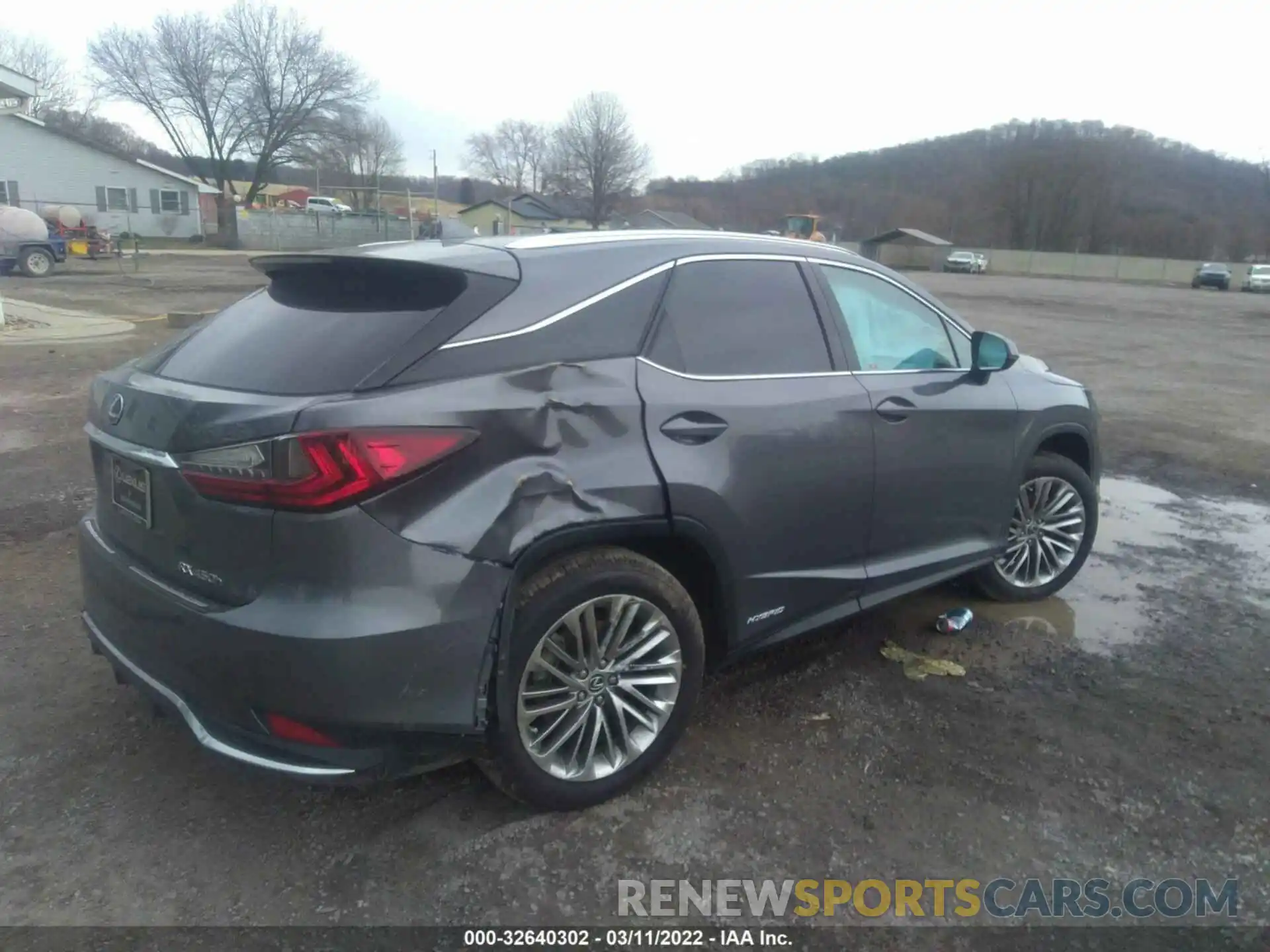 4 Photograph of a damaged car 2T2JGMDA6NC074316 LEXUS RX 2022