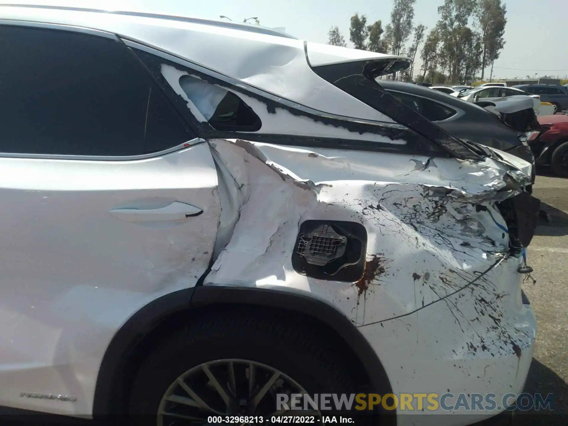 6 Photograph of a damaged car 2T2YGMDA0NC073080 LEXUS RX 2022