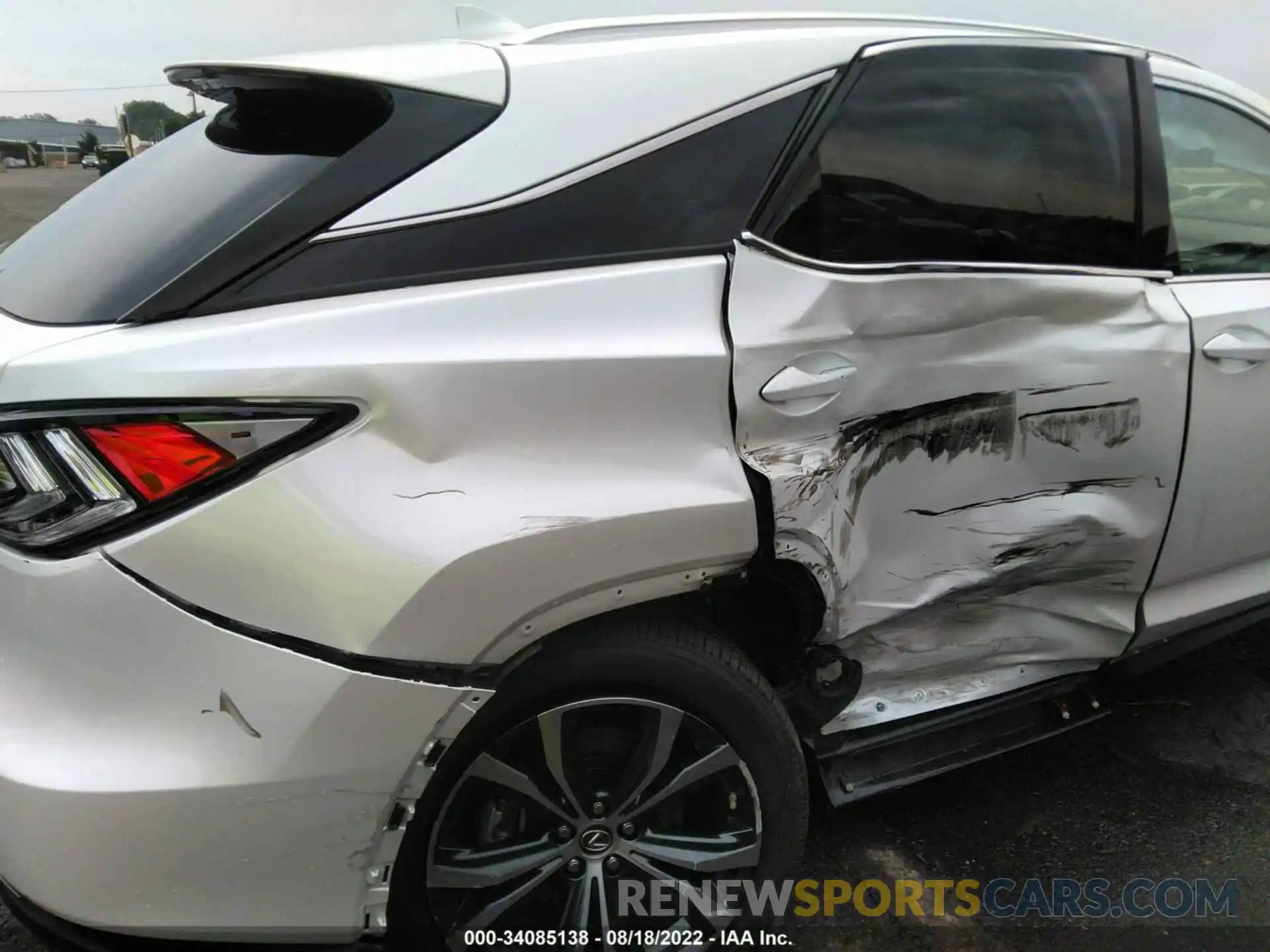 6 Photograph of a damaged car JTJHZMDA4N2058866 LEXUS RX 2022