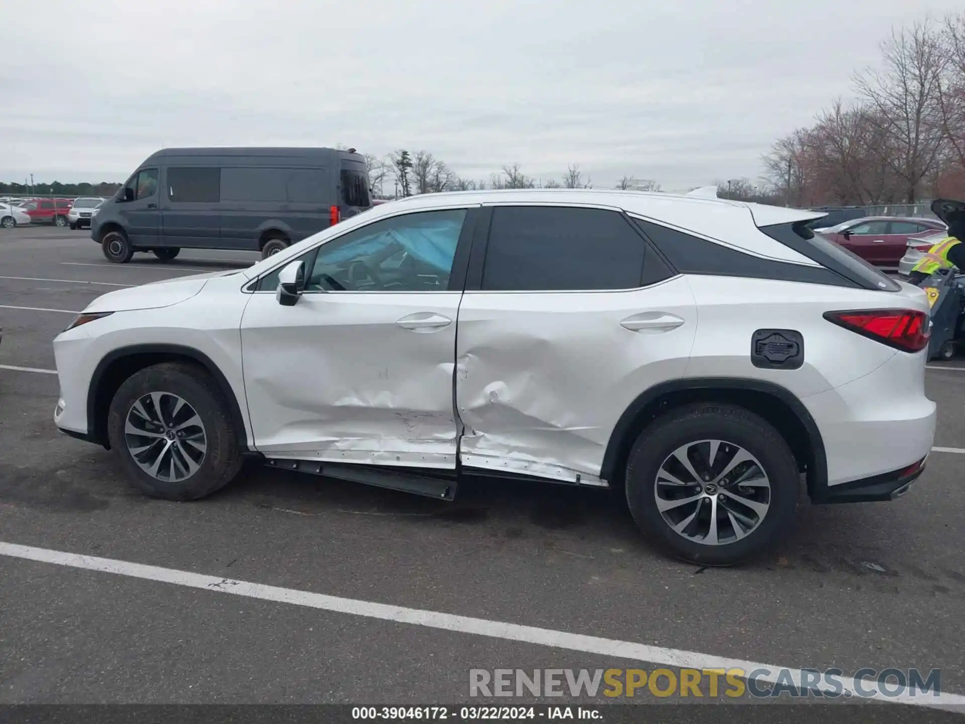 14 Photograph of a damaged car 2T2HZMDA1NC347591 LEXUS RX 350 2022