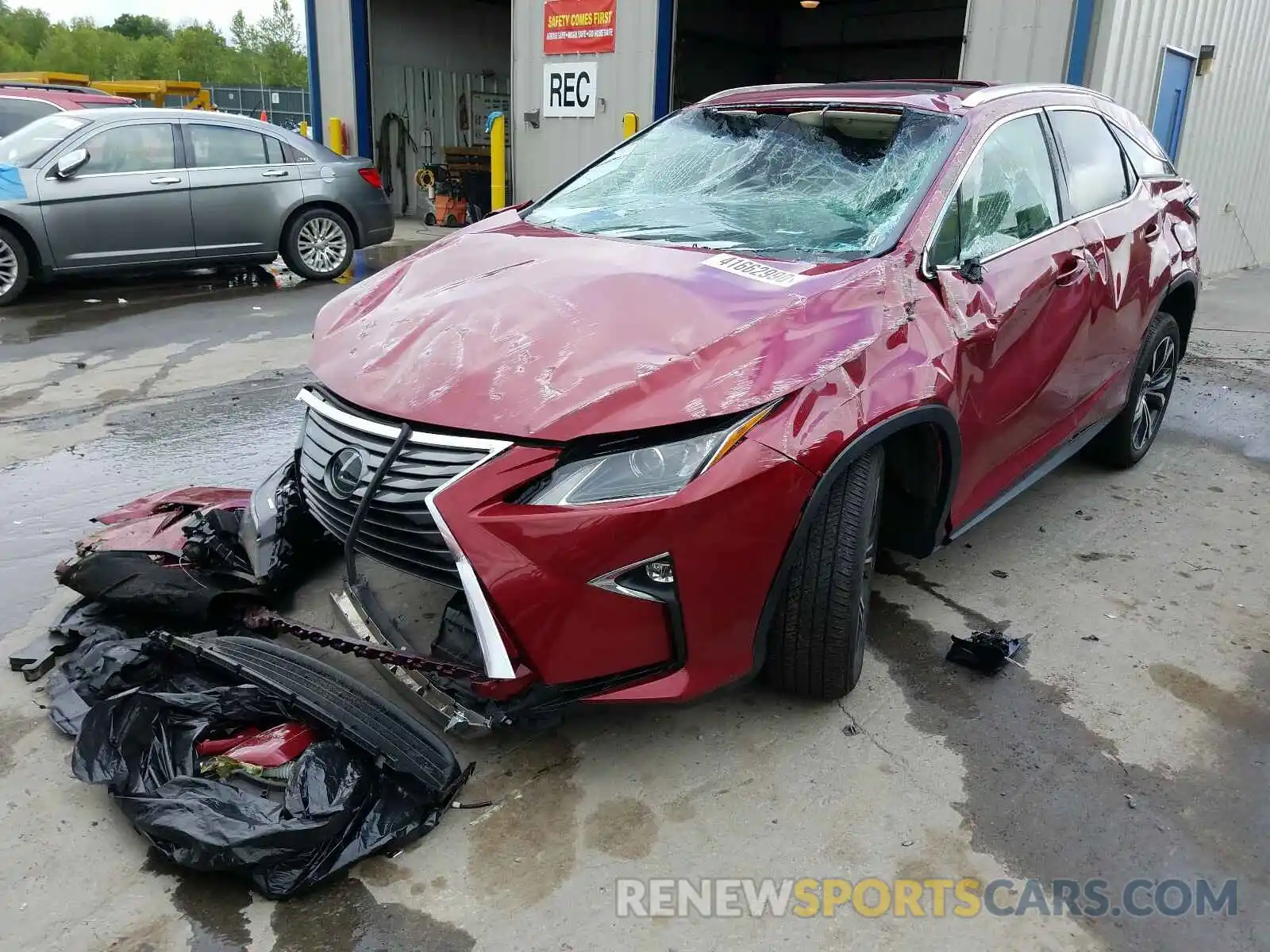 2 Фотография поврежденного автомобиля 2T2BZMCA3KC210414 LEXUS RX 350 BAS 2019