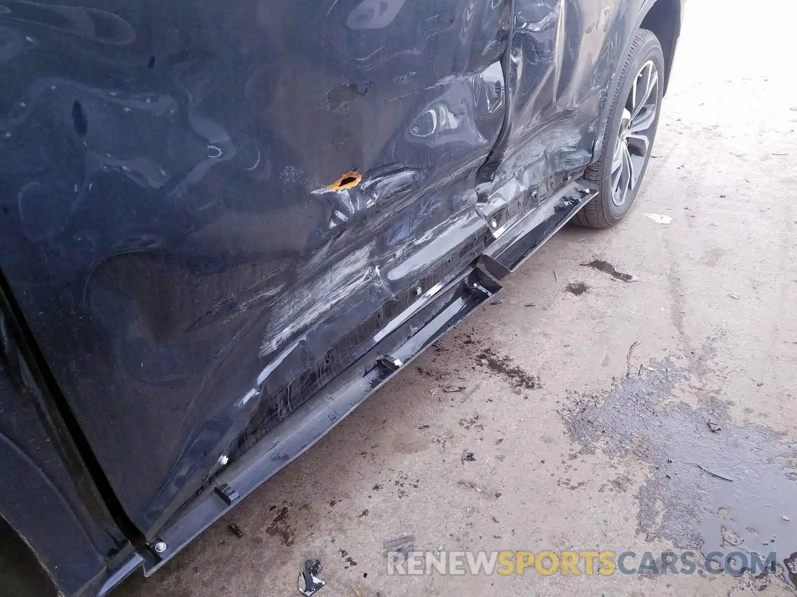 9 Photograph of a damaged car 2T2BZMCAXKC210233 LEXUS RX 350 BAS 2019