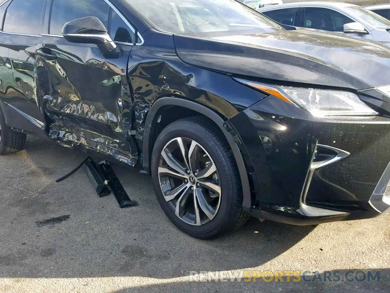 9 Photograph of a damaged car 2T2ZZMCA1KC127885 LEXUS RX 350 BAS 2019