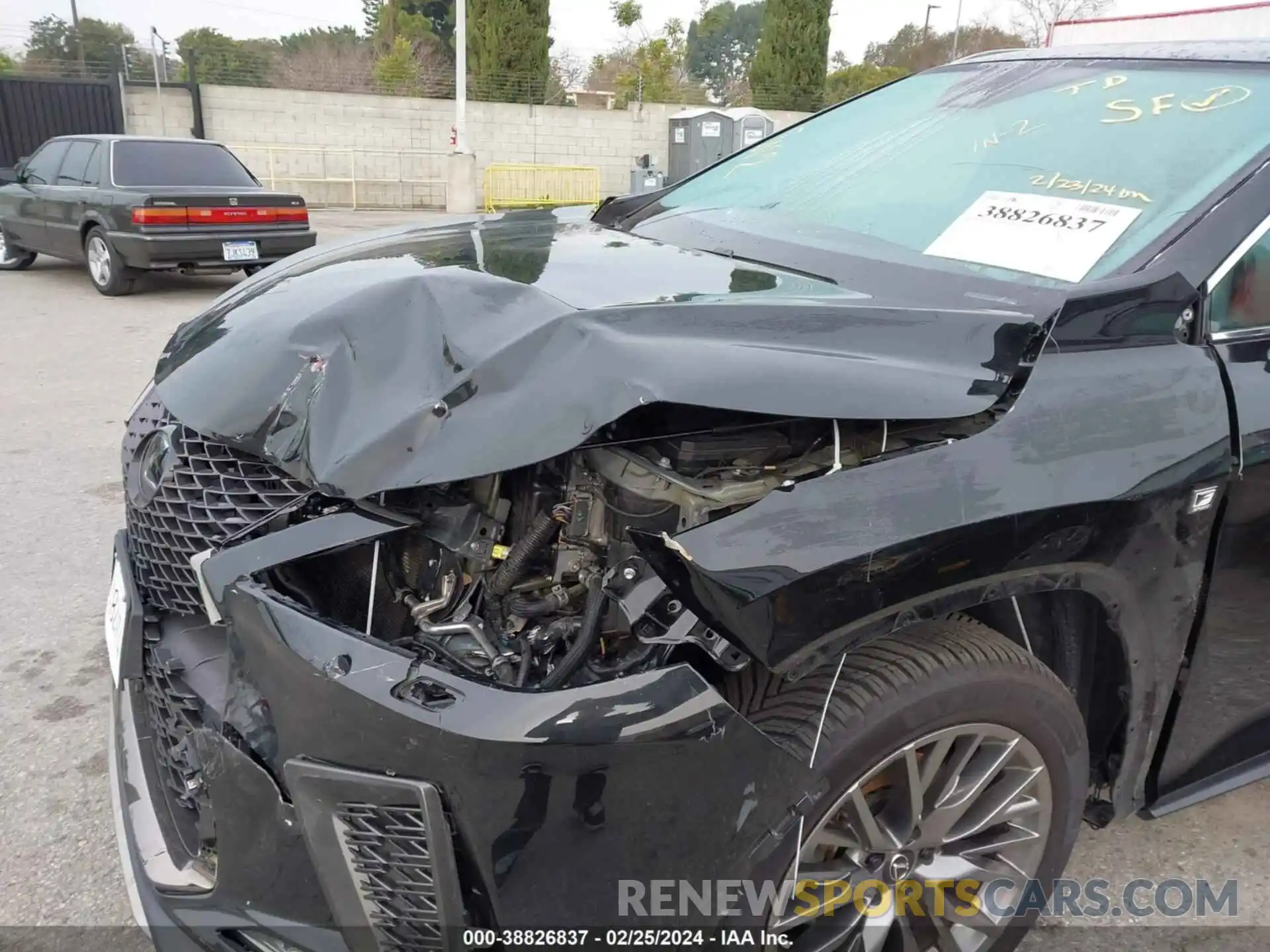 6 Photograph of a damaged car 2T2YGMDA7LC045337 LEXUS RX 450H 2020