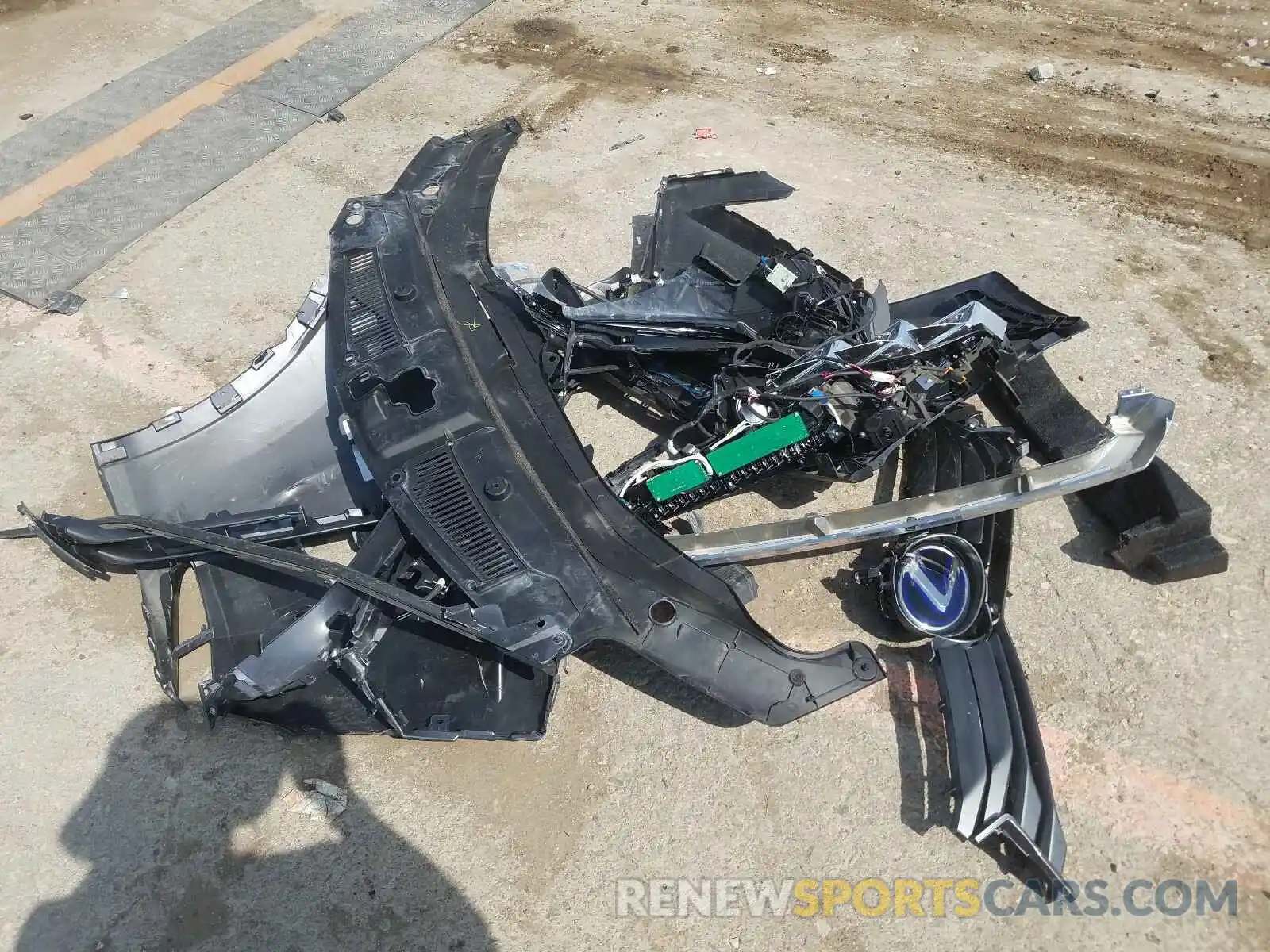 9 Фотография поврежденного автомобиля 2T2BGMCA1KC030564 LEXUS RX 450H BA 2019