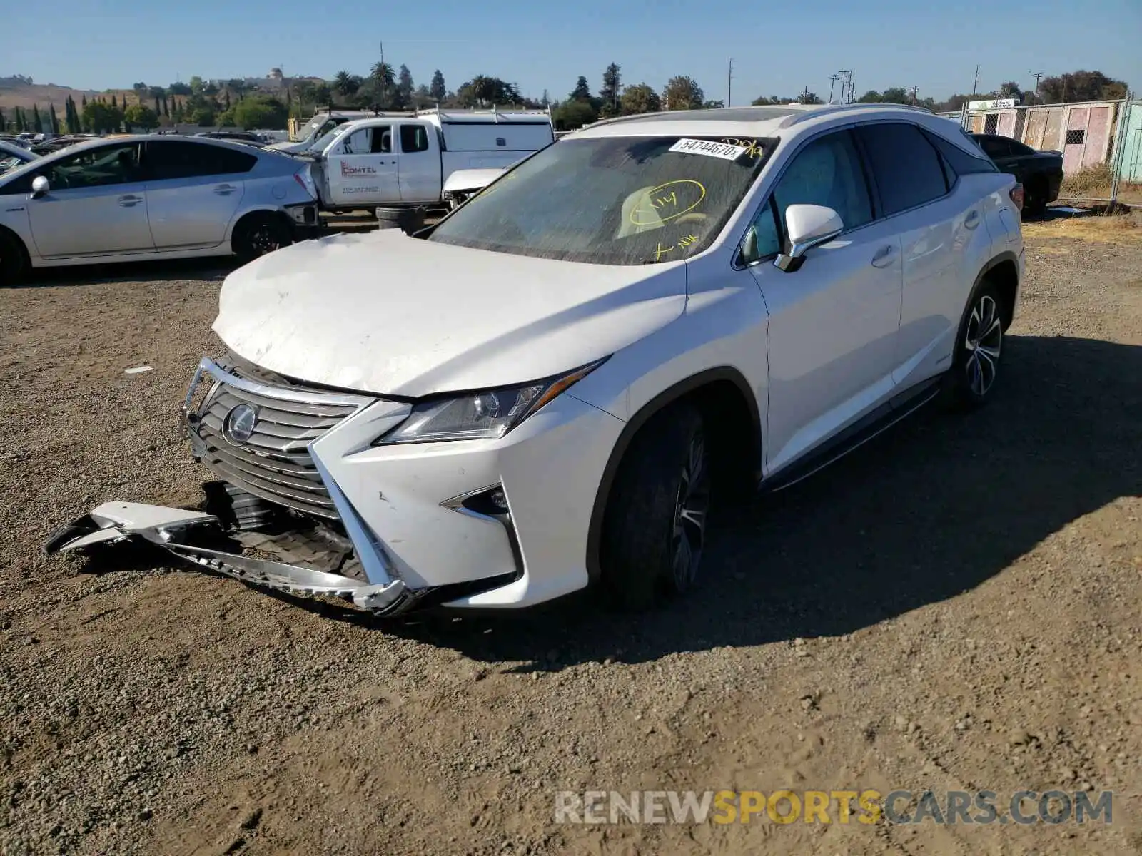 2 Фотография поврежденного автомобиля 2T2BGMCA3KC038729 LEXUS RX 450H BA 2019