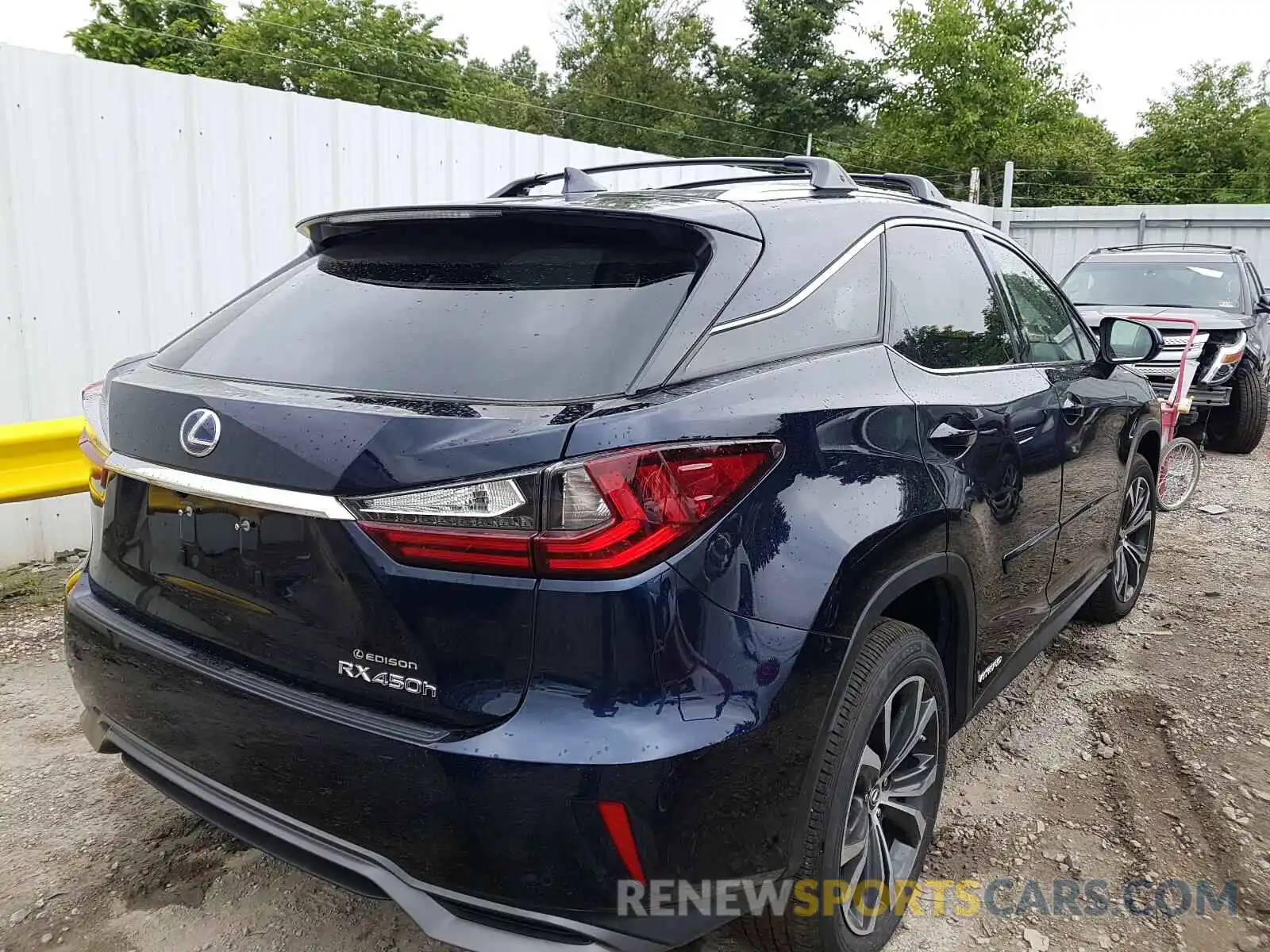 4 Photograph of a damaged car 2T2BGMCA4KC039291 LEXUS RX 450H BA 2019