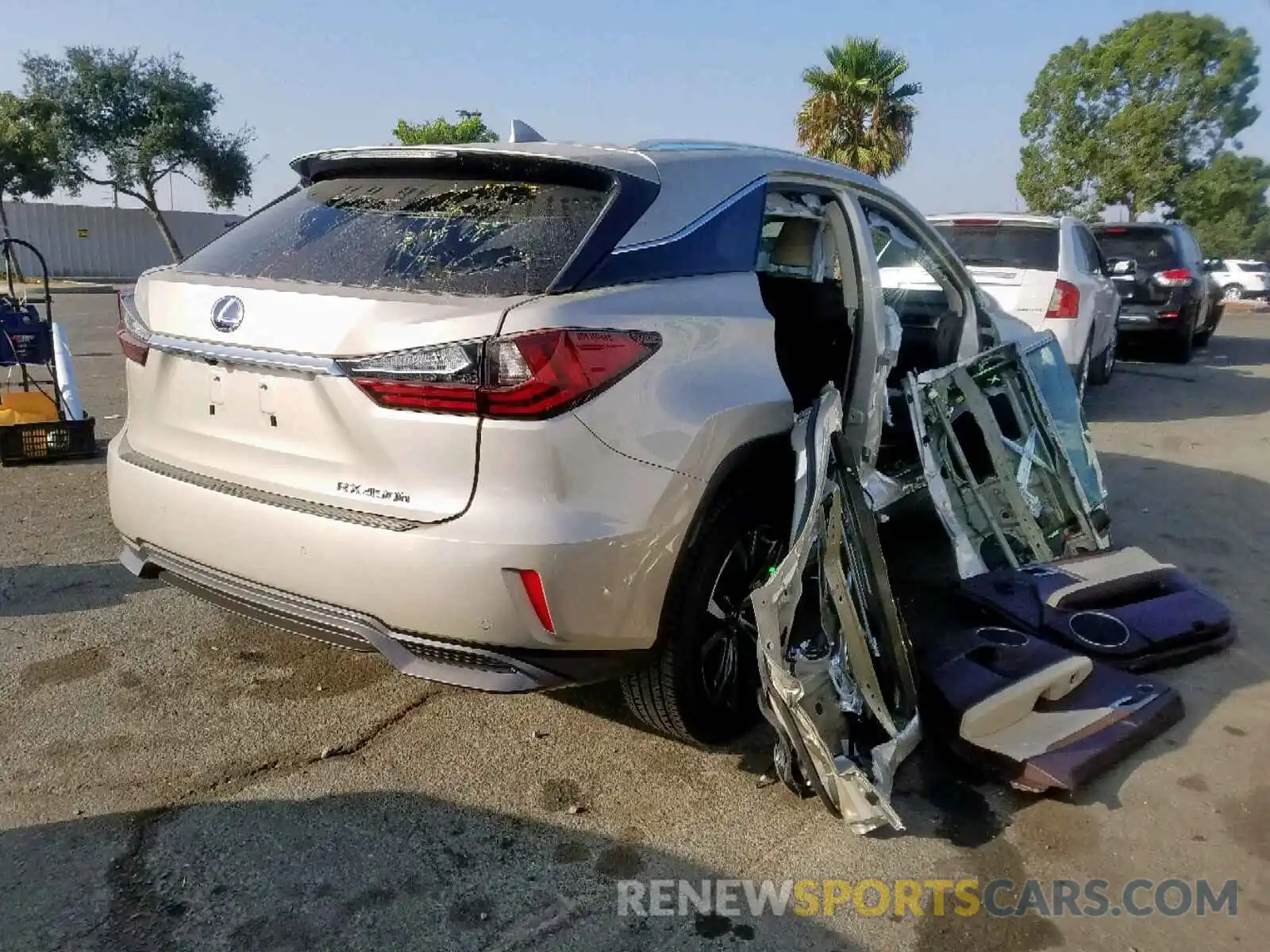 4 Photograph of a damaged car 2T2BGMCA5KC040711 LEXUS RX 450H BA 2019