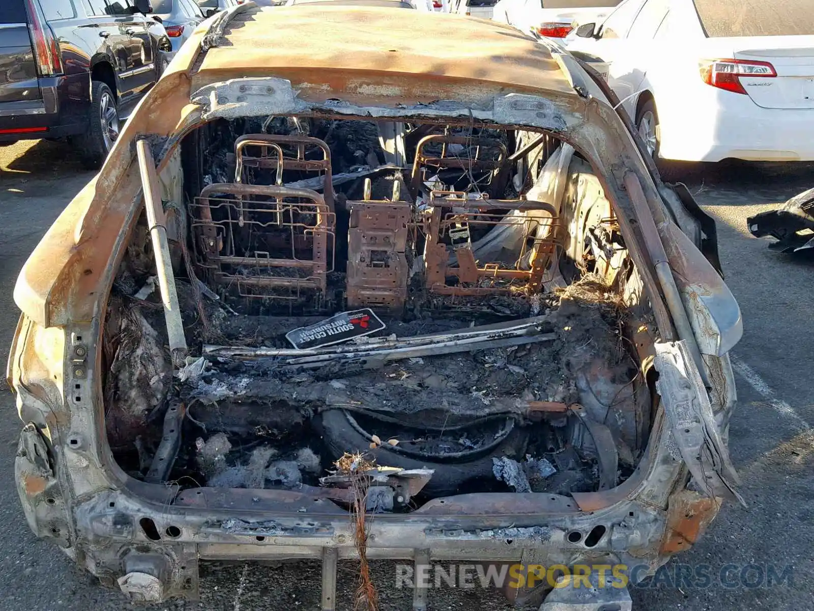 9 Photograph of a damaged car 2T2BGMCAXKC033690 LEXUS RX 450H BA 2019