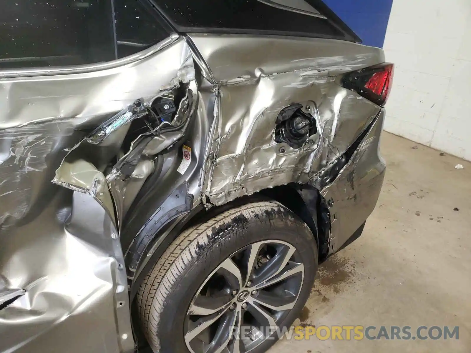 9 Photograph of a damaged car 2T2BZMCA0KC197119 LEXUS RX350 2019