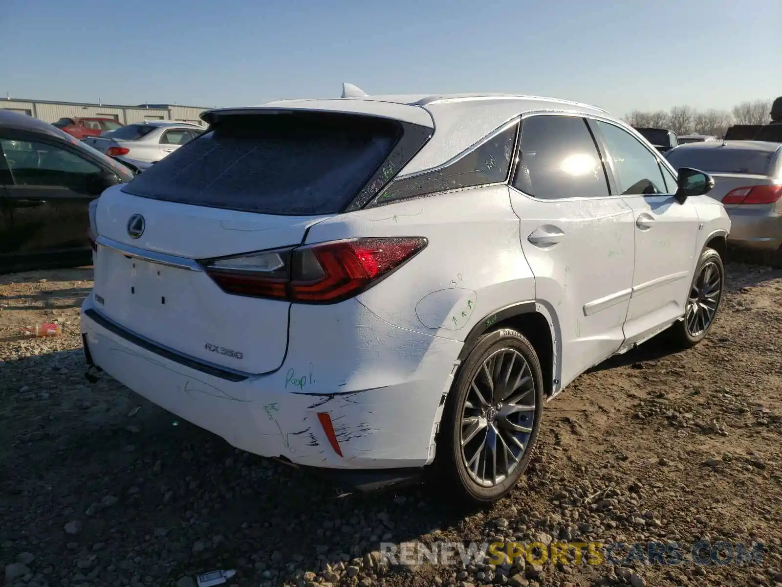 4 Фотография поврежденного автомобиля 2T2BZMCA2KC169774 LEXUS RX350 2019