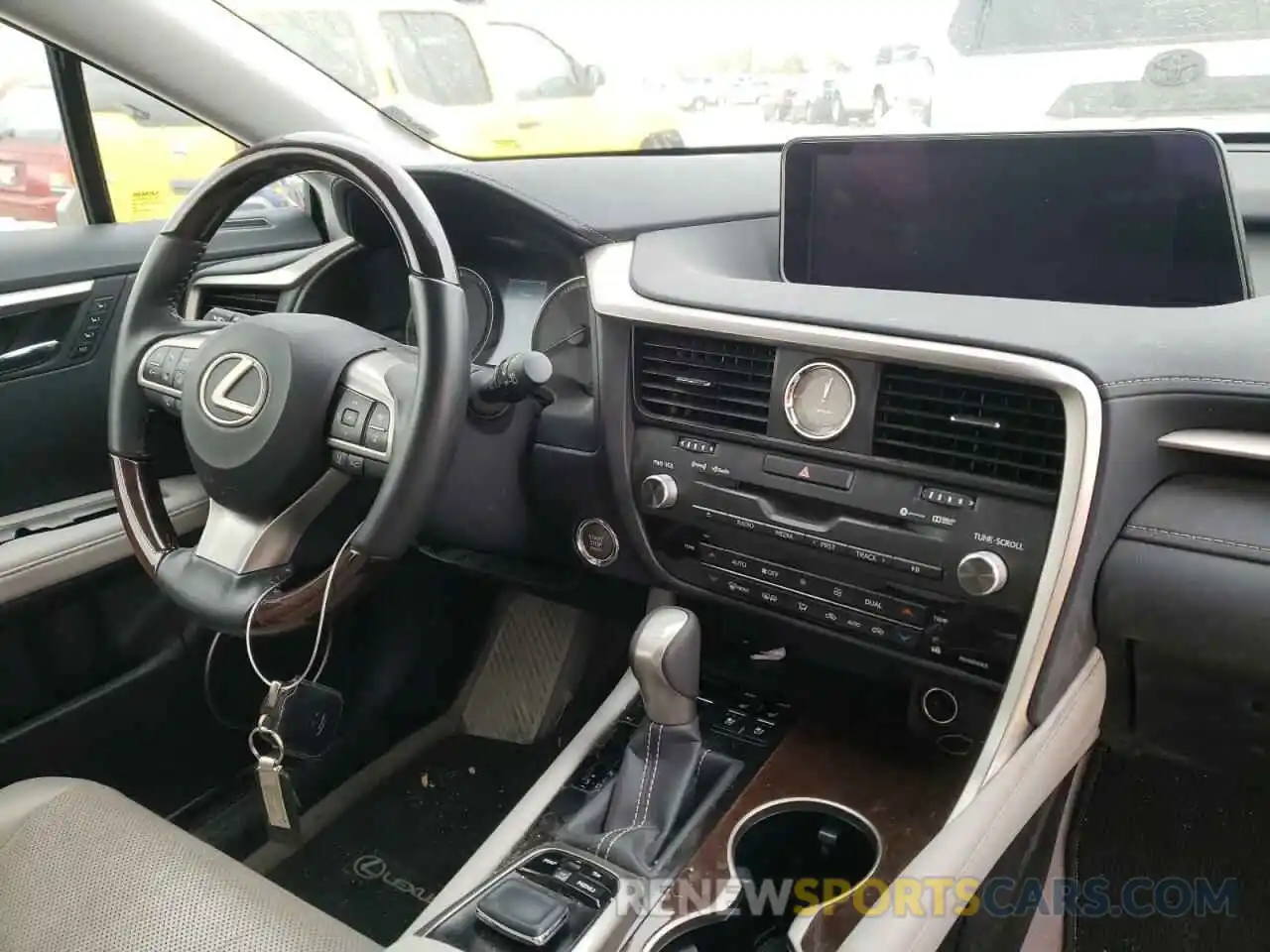 9 Фотография поврежденного автомобиля 2T2BZMCA2KC175476 LEXUS RX350 2019