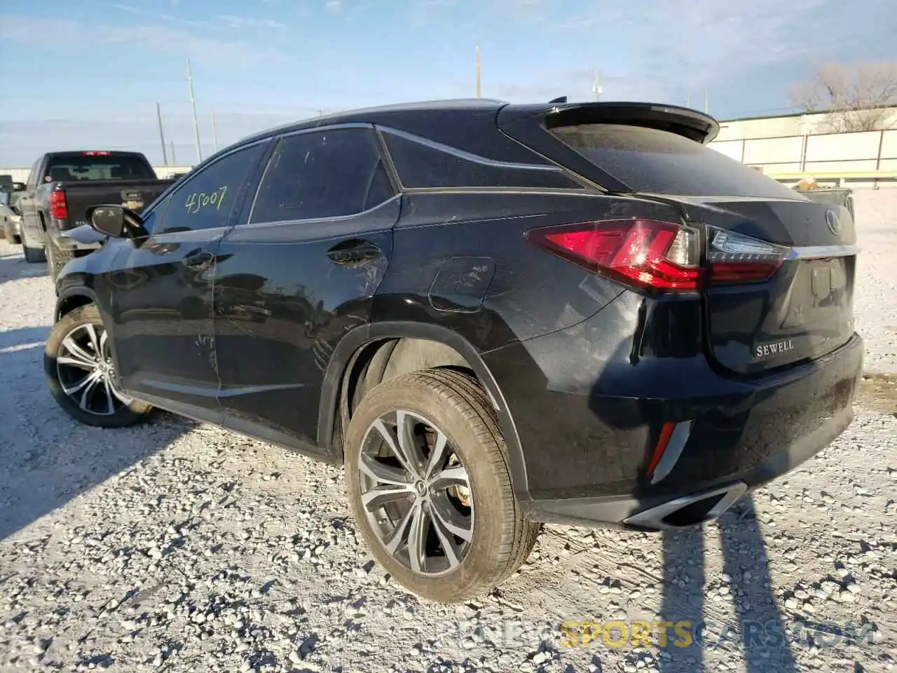 3 Фотография поврежденного автомобиля 2T2ZZMCA2KC118113 LEXUS RX350 2019