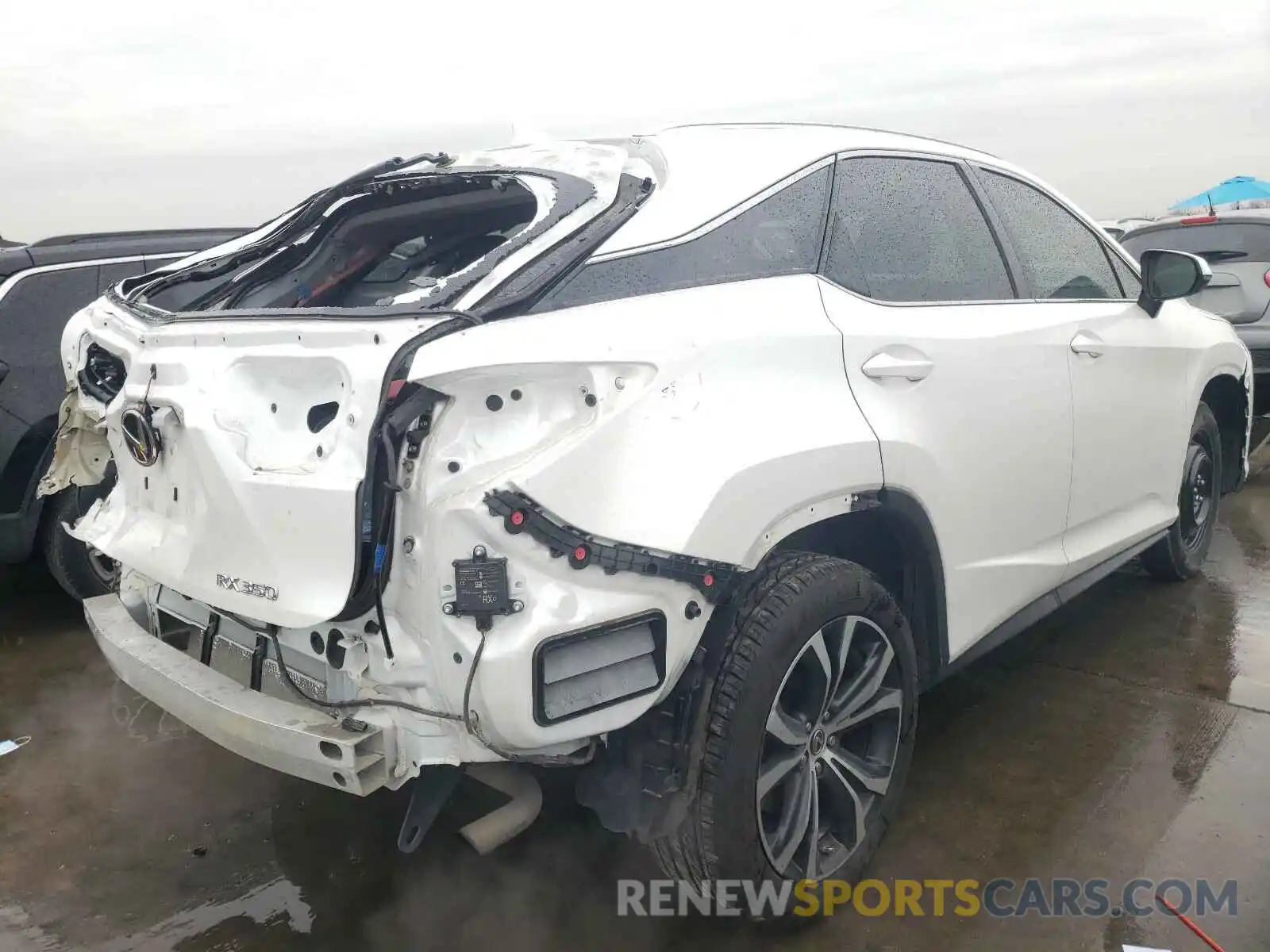 4 Фотография поврежденного автомобиля 2T2ZZMCA3KC138273 LEXUS RX350 2019