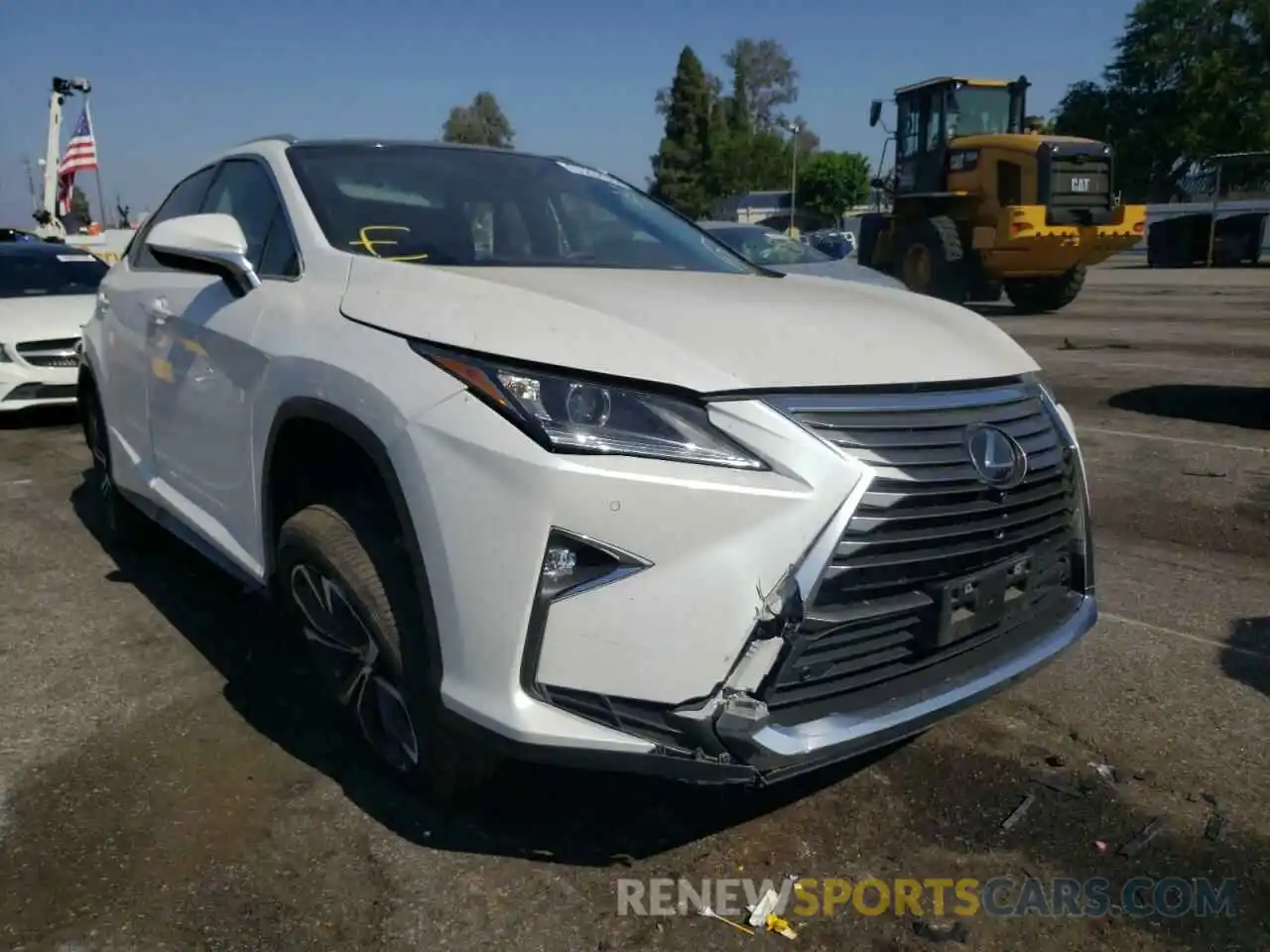 1 Фотография поврежденного автомобиля 2T2ZZMCA3KC147779 LEXUS RX350 2019