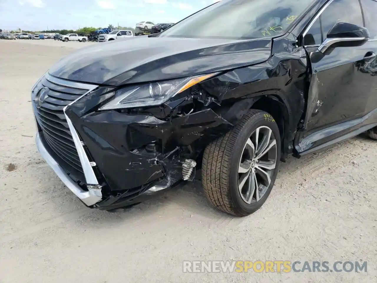 9 Photograph of a damaged car 2T2ZZMCA8KC139418 LEXUS RX350 2019