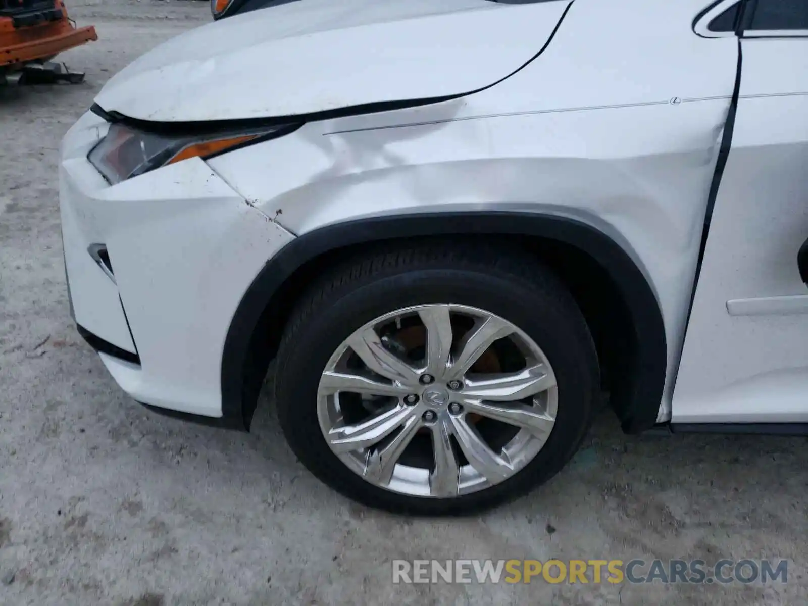 9 Photograph of a damaged car 2T2ZZMCA9KC121316 LEXUS RX350 2019