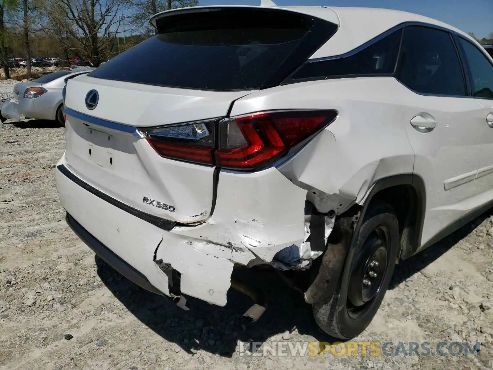 9 Фотография поврежденного автомобиля 2T2ZZMCA9KC124605 LEXUS RX350 2019